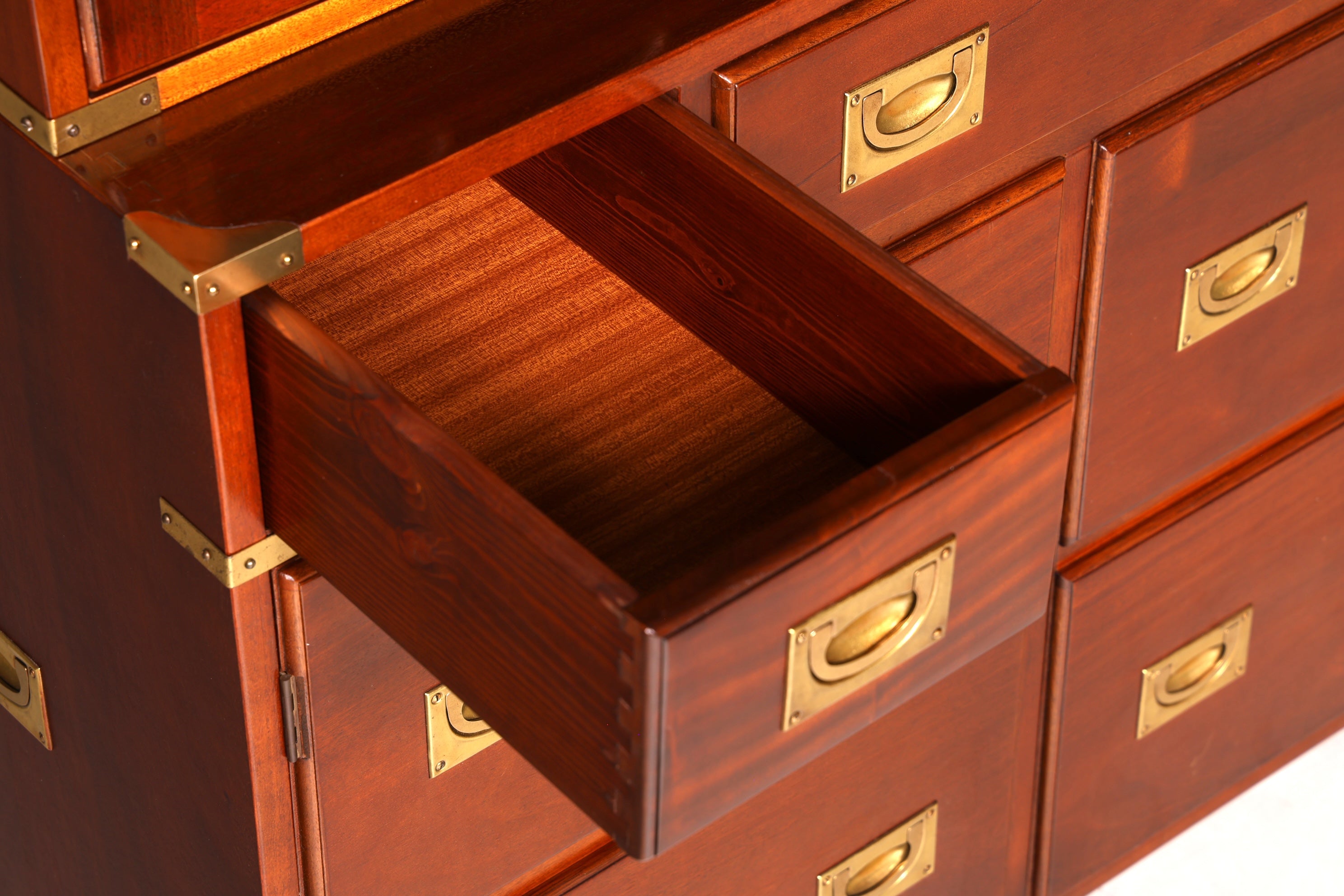 Beeindruckender Maritimer Vitrinenschrank Englischer Schrank echt Holz Bibliothek Englische Anrichte