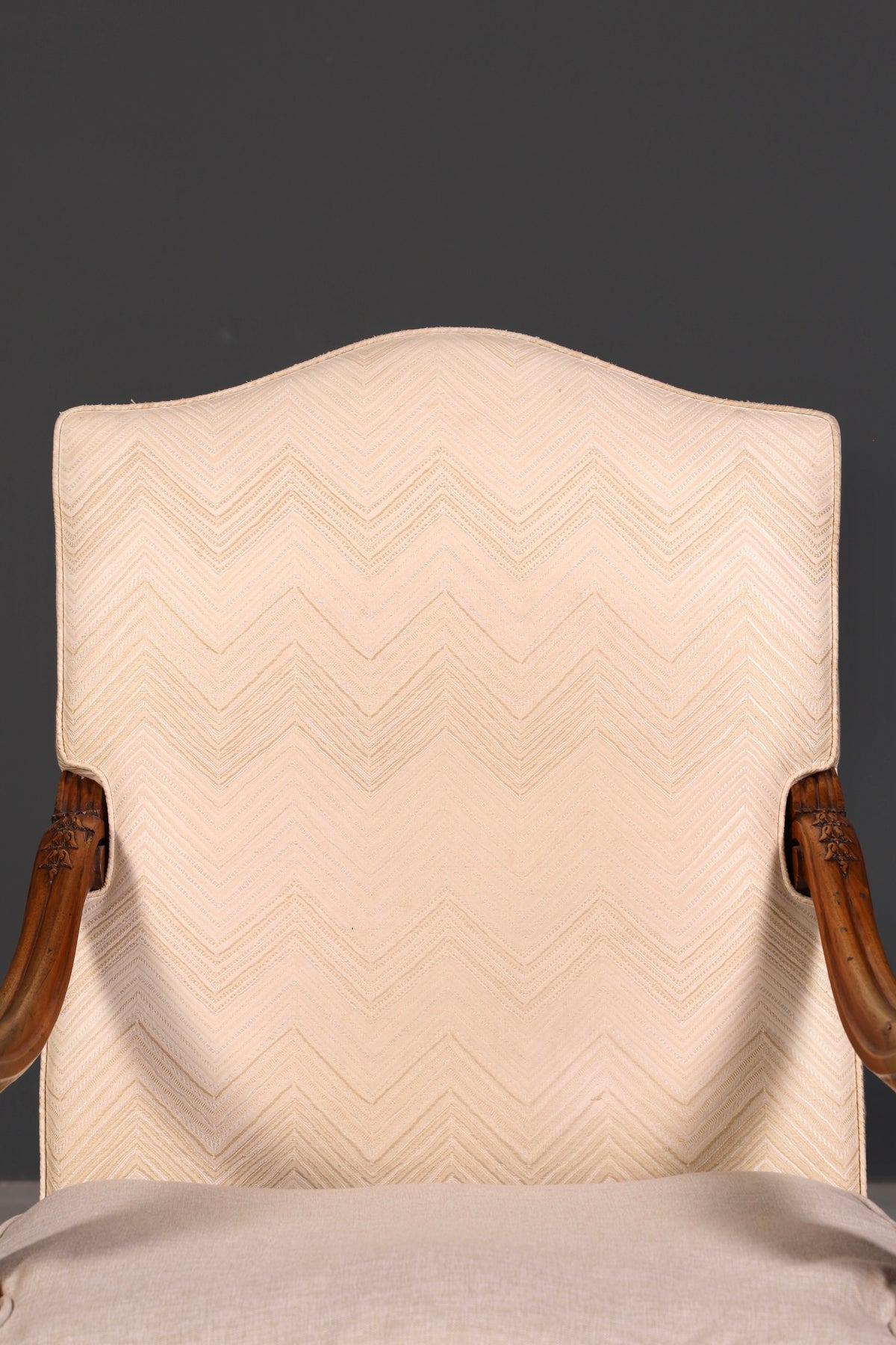 Élégant fauteuil Louis Philippe à accoudoirs de l’époque Gründerzeit, fauteuil ancien rembourré, 1 sur 2