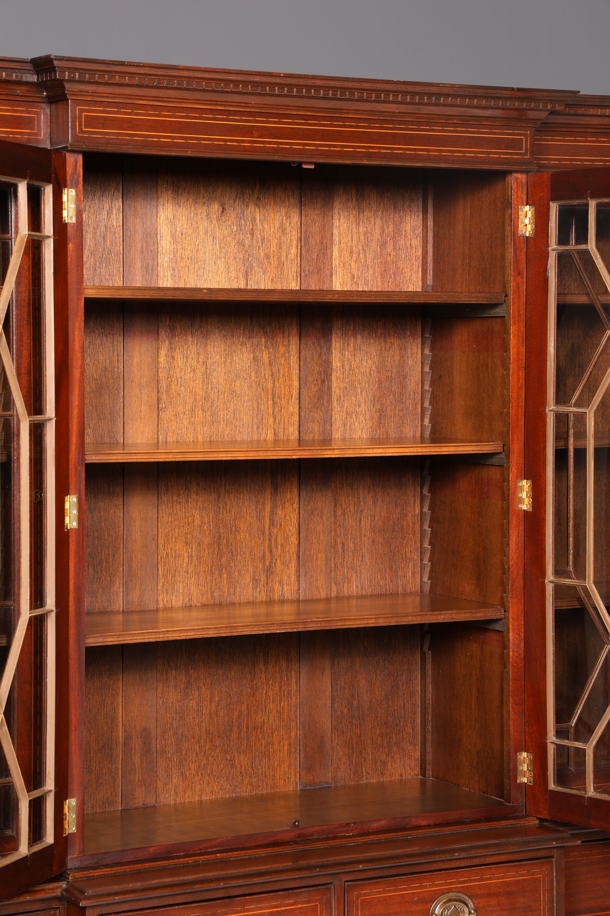 Beeindruckende Englische Vitrine Mahagoni Bibliothek Bücherschrank Glasvitrine Buffet Schrank Antik Vintage