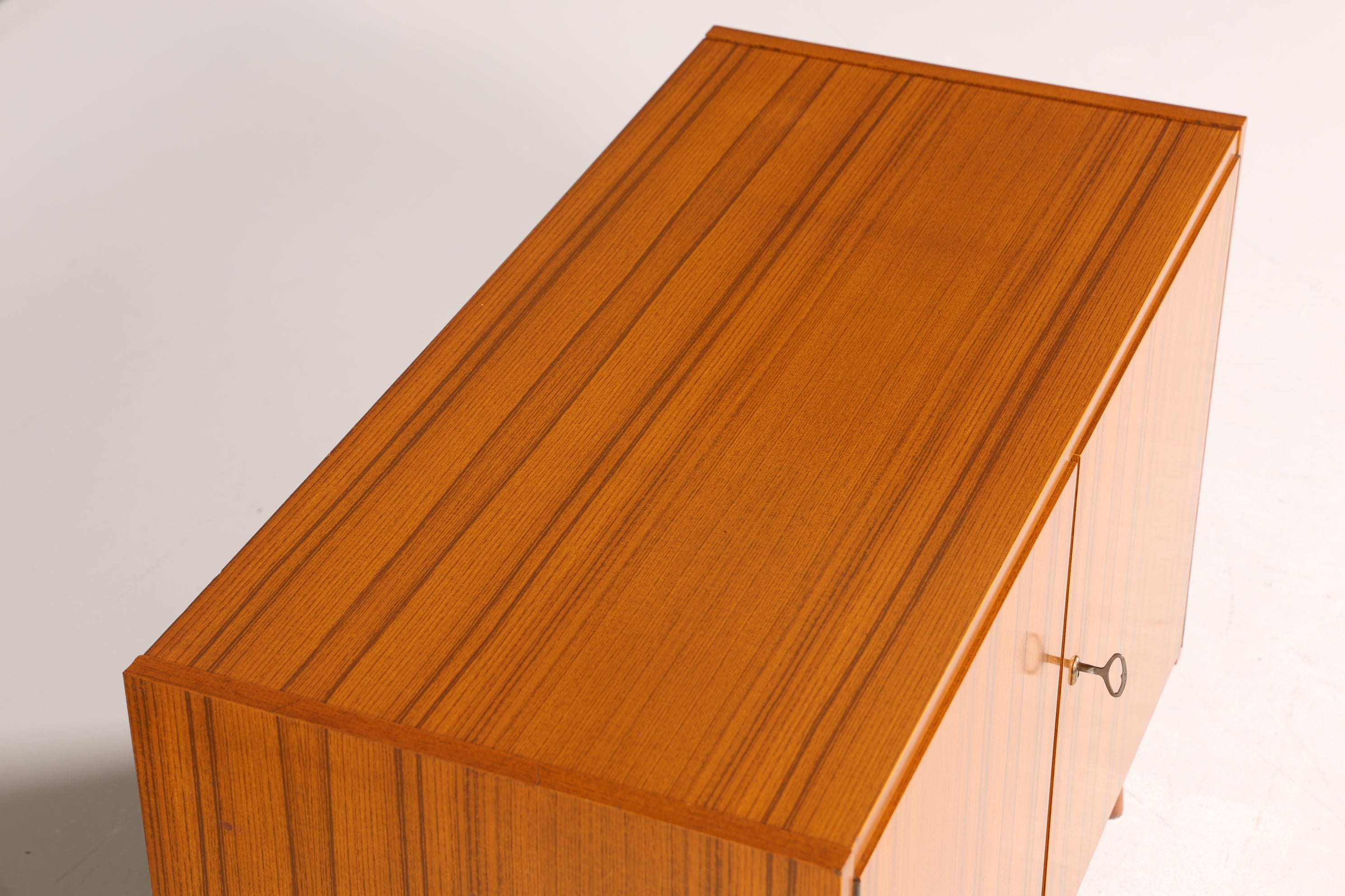 Wunderschöne Mid Century Kommode Vintage TV Sideboard Schrank