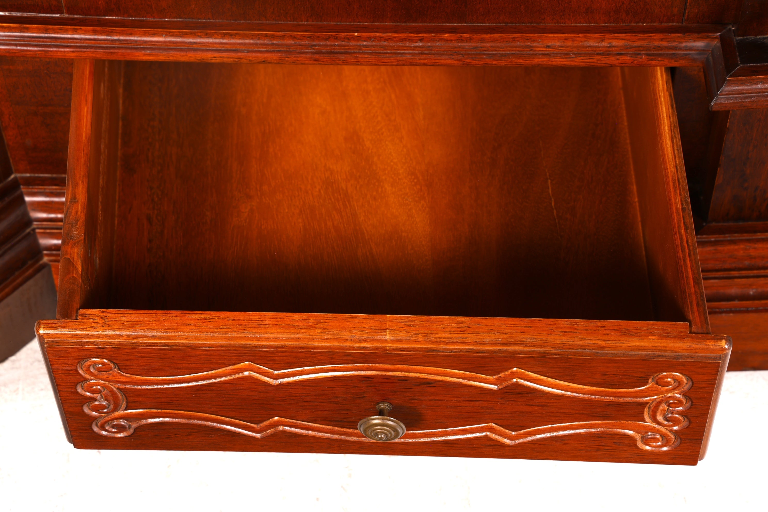 Beeindruckender Barock Stil Kleiderschrank Dielenschrank Schrank Antik Massivholz Vintage