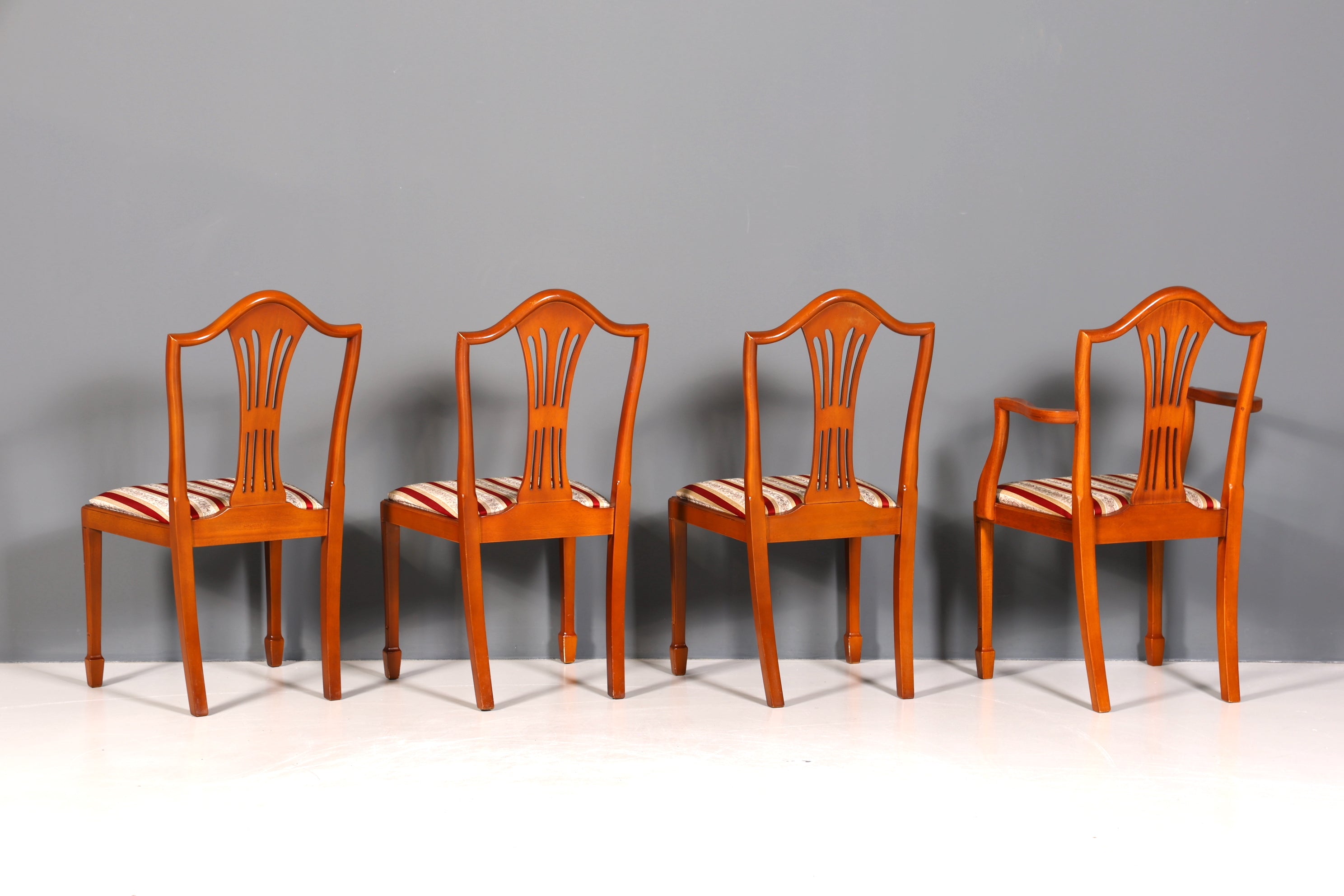 4x Edle Englische Stühle im Hepplewithe Stil Englisch Dining Chairs Küchenstühle Stuhlset