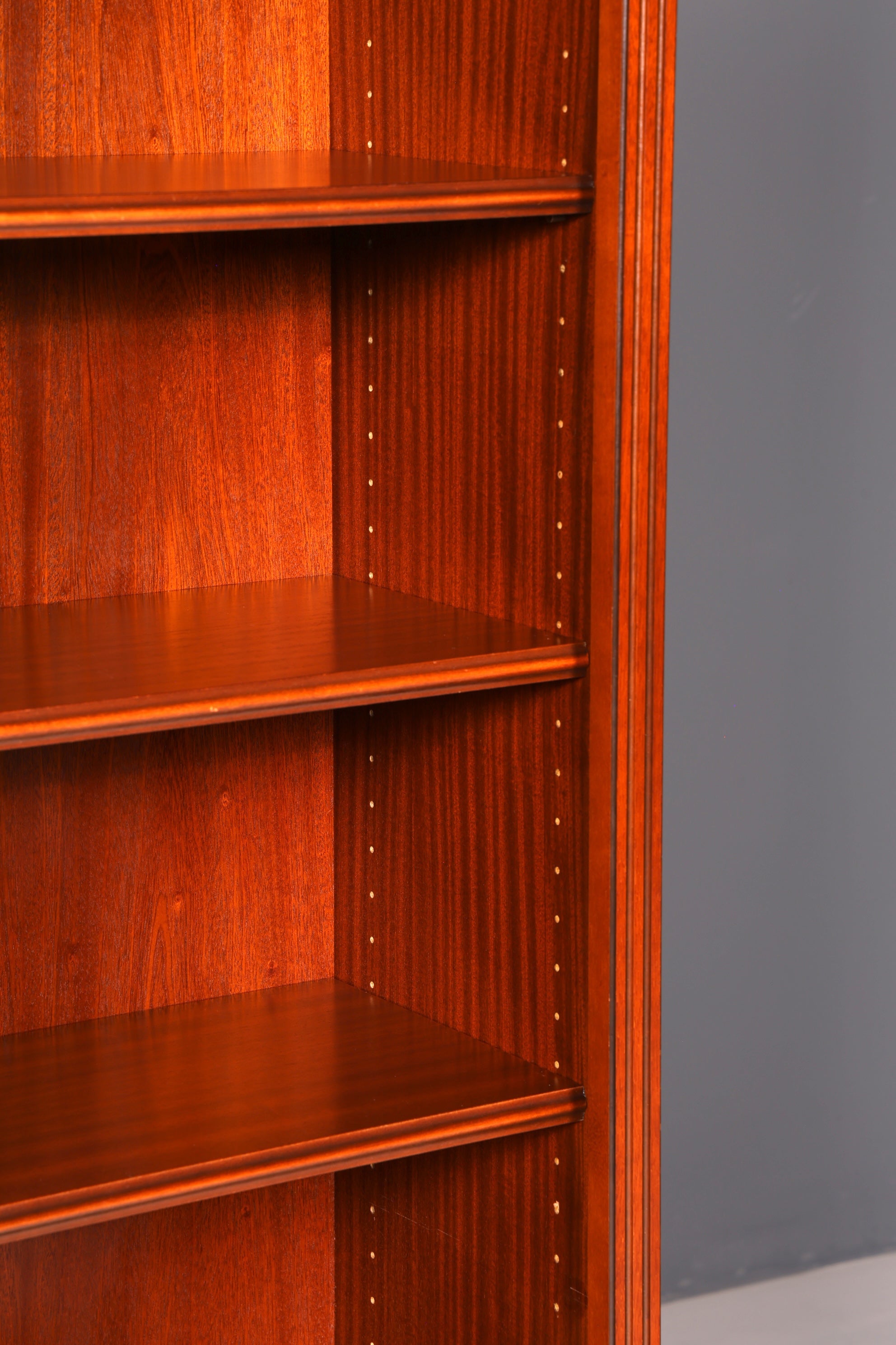 G066 Finish cm Wunderschönes Englisches Bücherregal Antik Regal Bookshelf Buchablage 60s