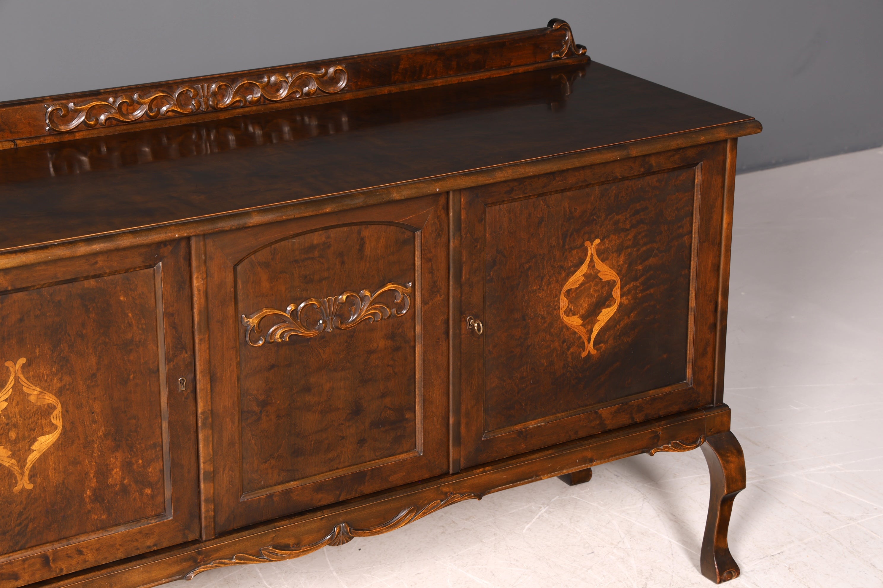 Traumhaftes Chippendale Sideboard Kommode Barock Stil echt Holz TV Schrank