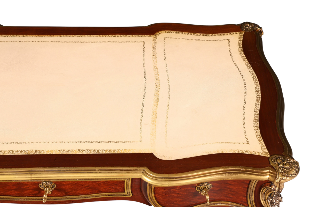 G078 Finish - Louis XV Barock Schreibtisch usw. Messing Zarge, Preis muss ich noch recherchieren