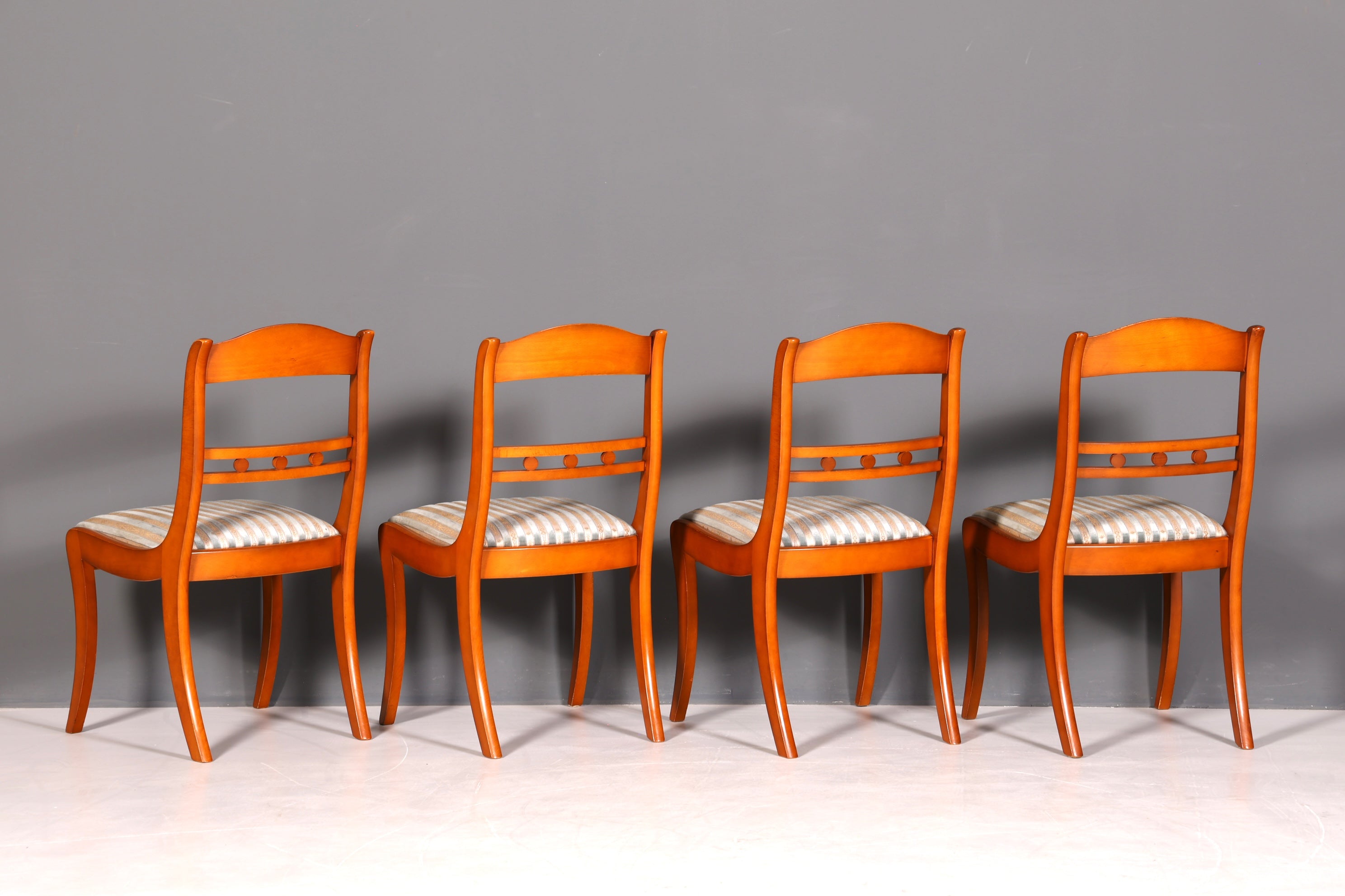 G093 Finish 4x Edle Englische Stühle Englisch Dining Chairs Antik 60er Jahre Regency Küchenstühle Stuhlset (Kopie)