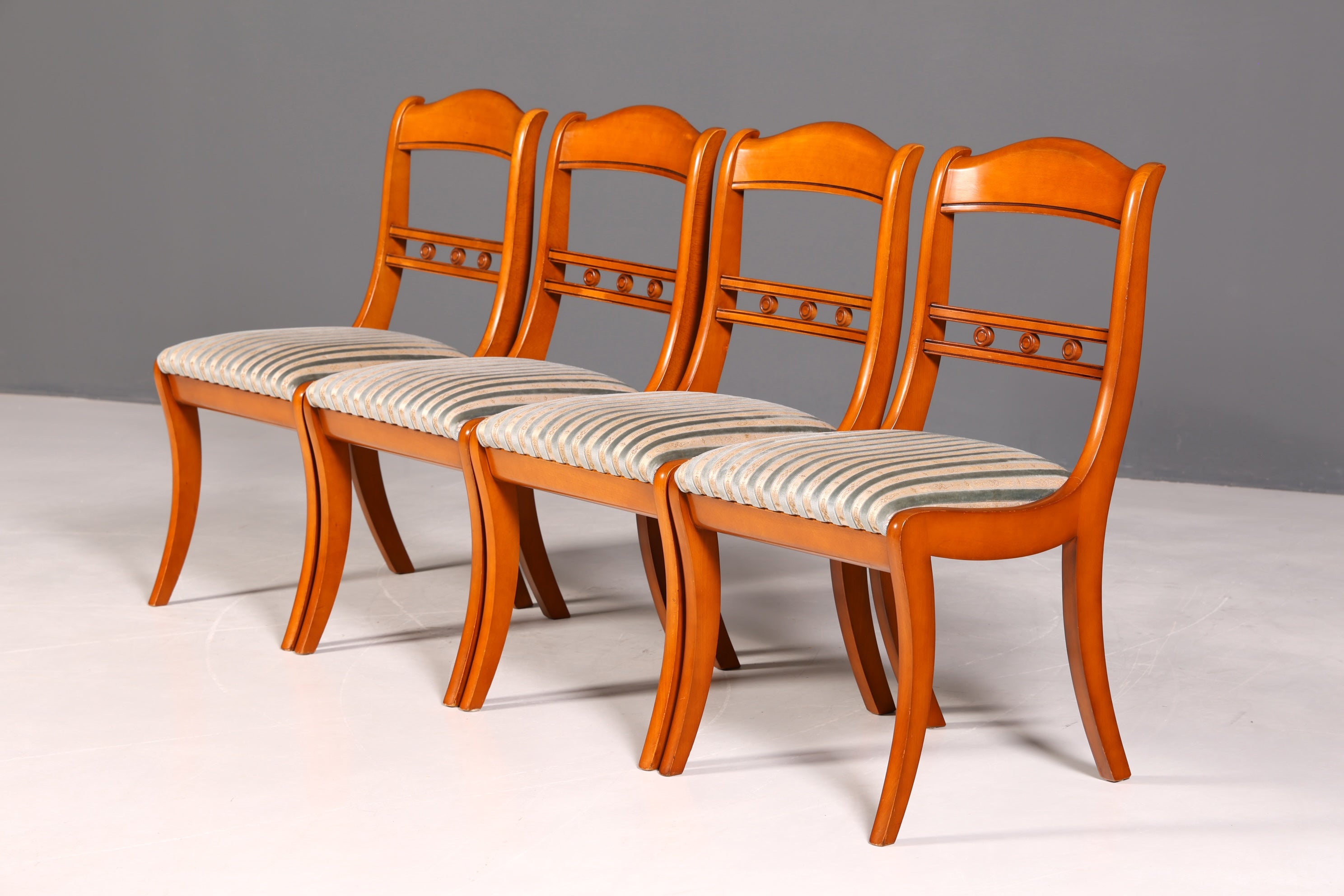 G093 Finish 4x Edle Englische Stühle Englisch Dining Chairs Antik 60er Jahre Regency Küchenstühle Stuhlset (Kopie)