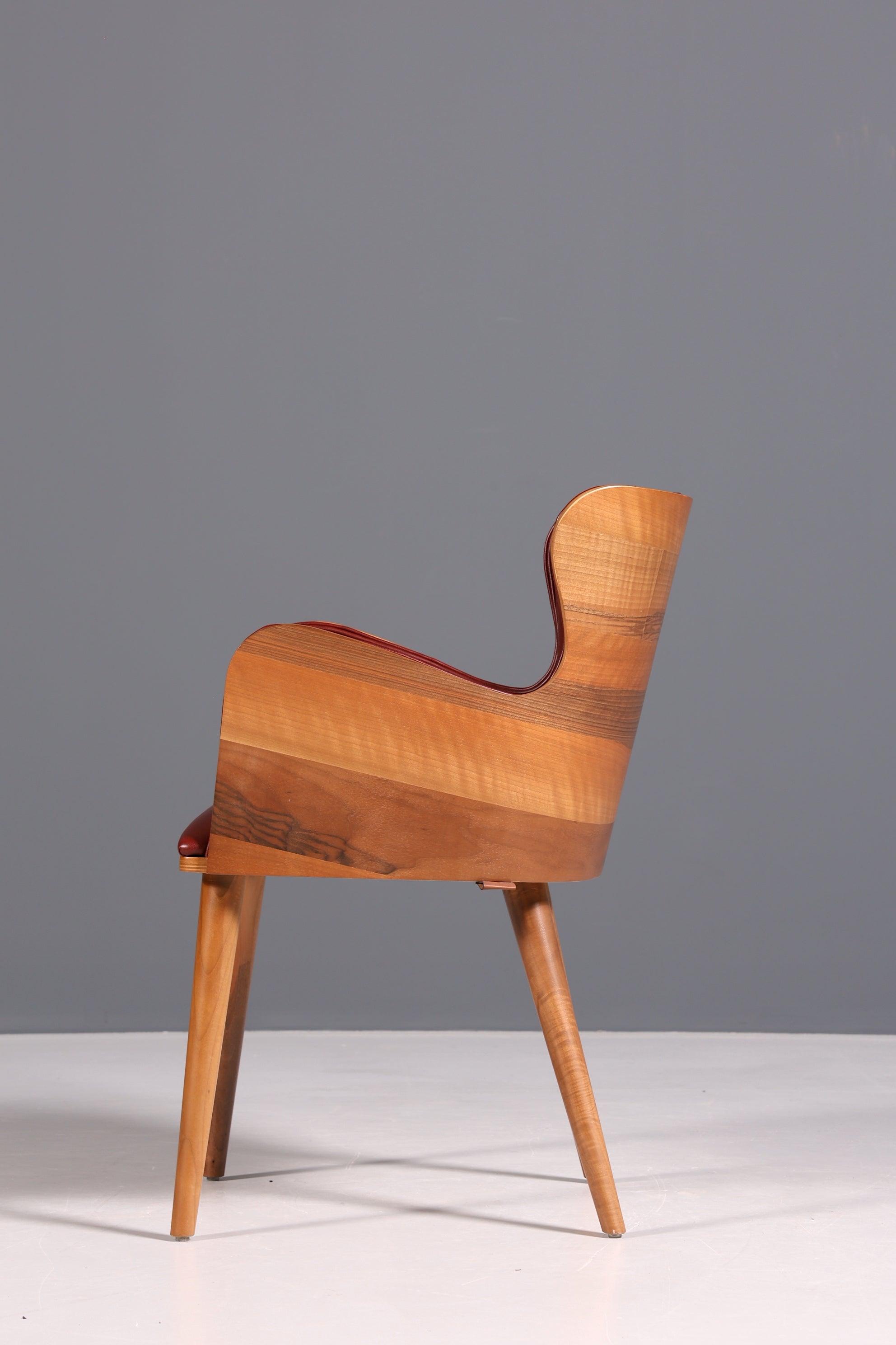 Wunderschöner Chesterfield Stil Stuhl "León Red" Armlehnstuhl Nussbaum Esszimmerstuhl Sekretär Stuhl