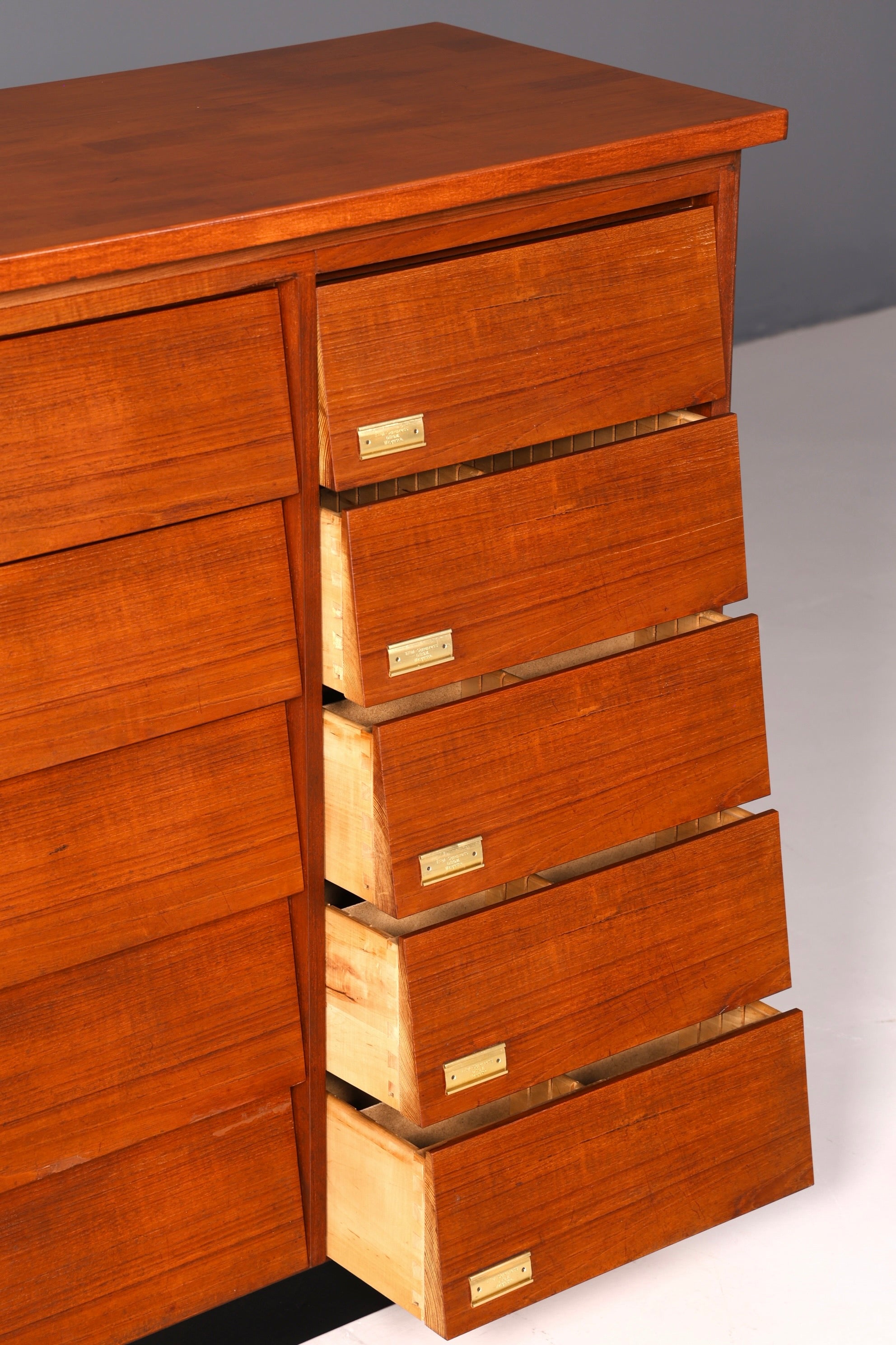 G112 Finish Wunderschöne Mid Century Kommode Vintage Bauhaus Apotheker Schrank Retro Schubladenkommode