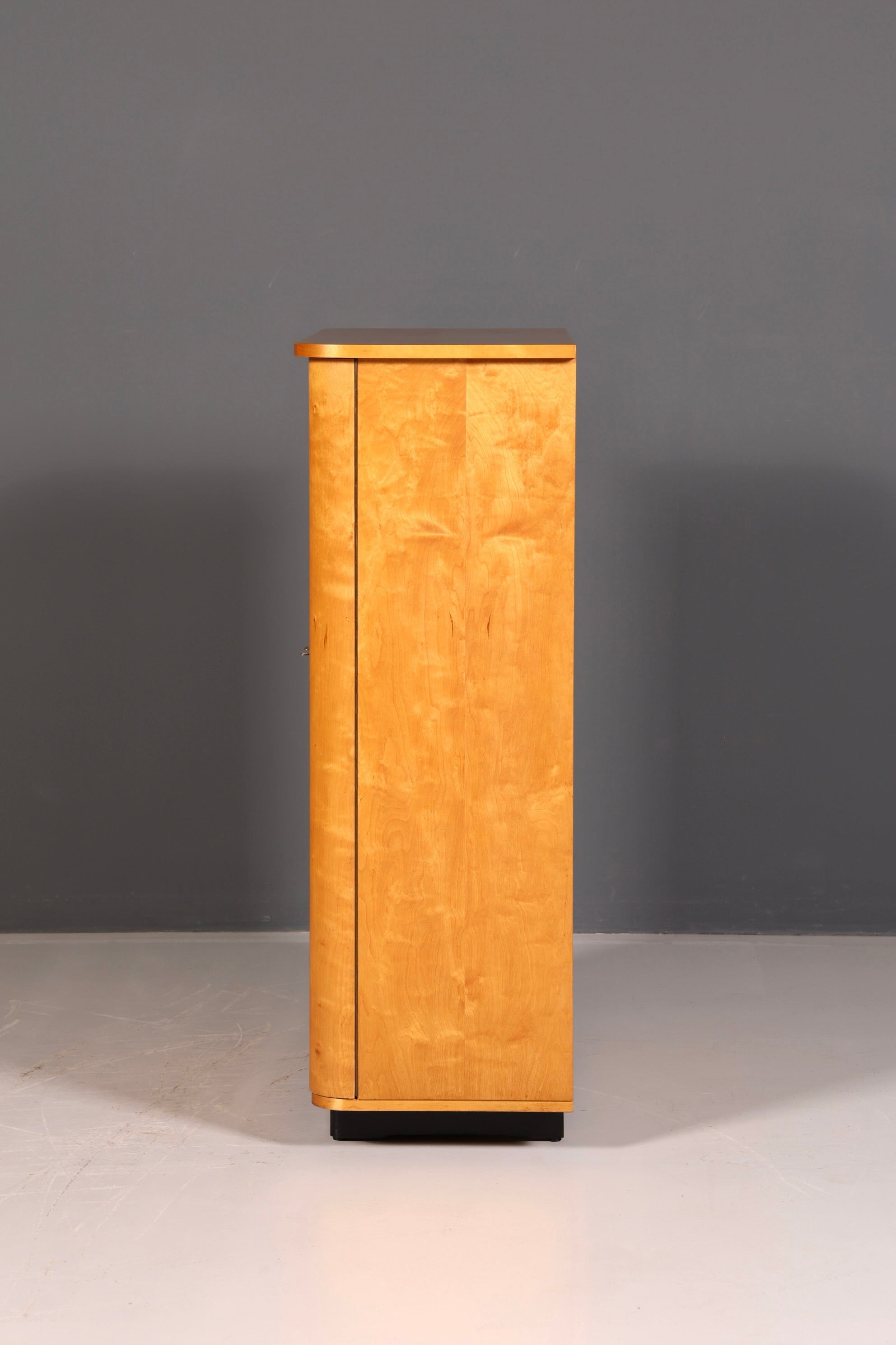 Magnifique armoire du milieu du siècle des années 60, armoire à linge, meuble à dossiers, commode vintage en bois