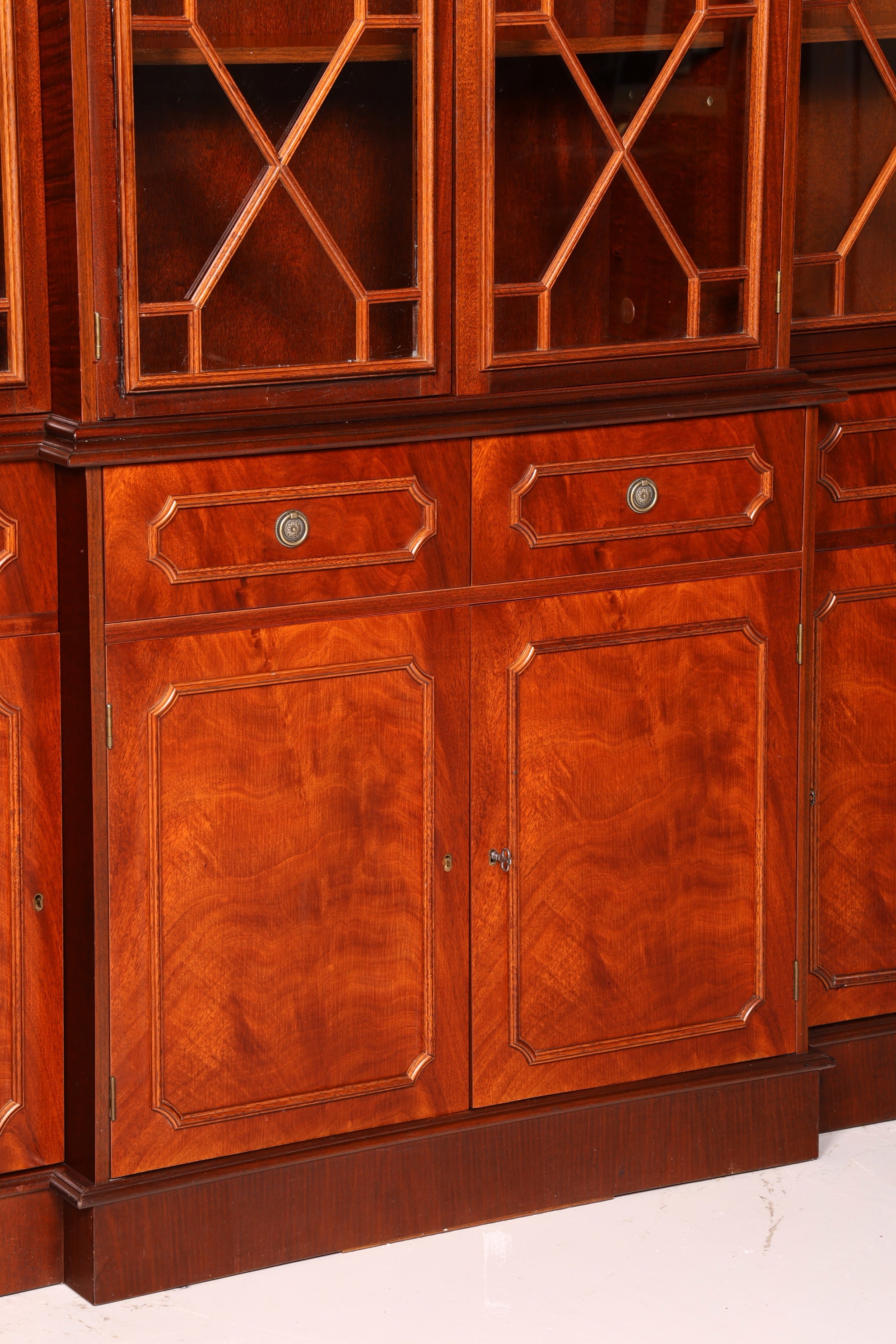 Impressionnante vitrine anglaise, bibliothèque, armoire à livres, vitrine en verre, buffet, armoire en bois véritable, antique et vintage