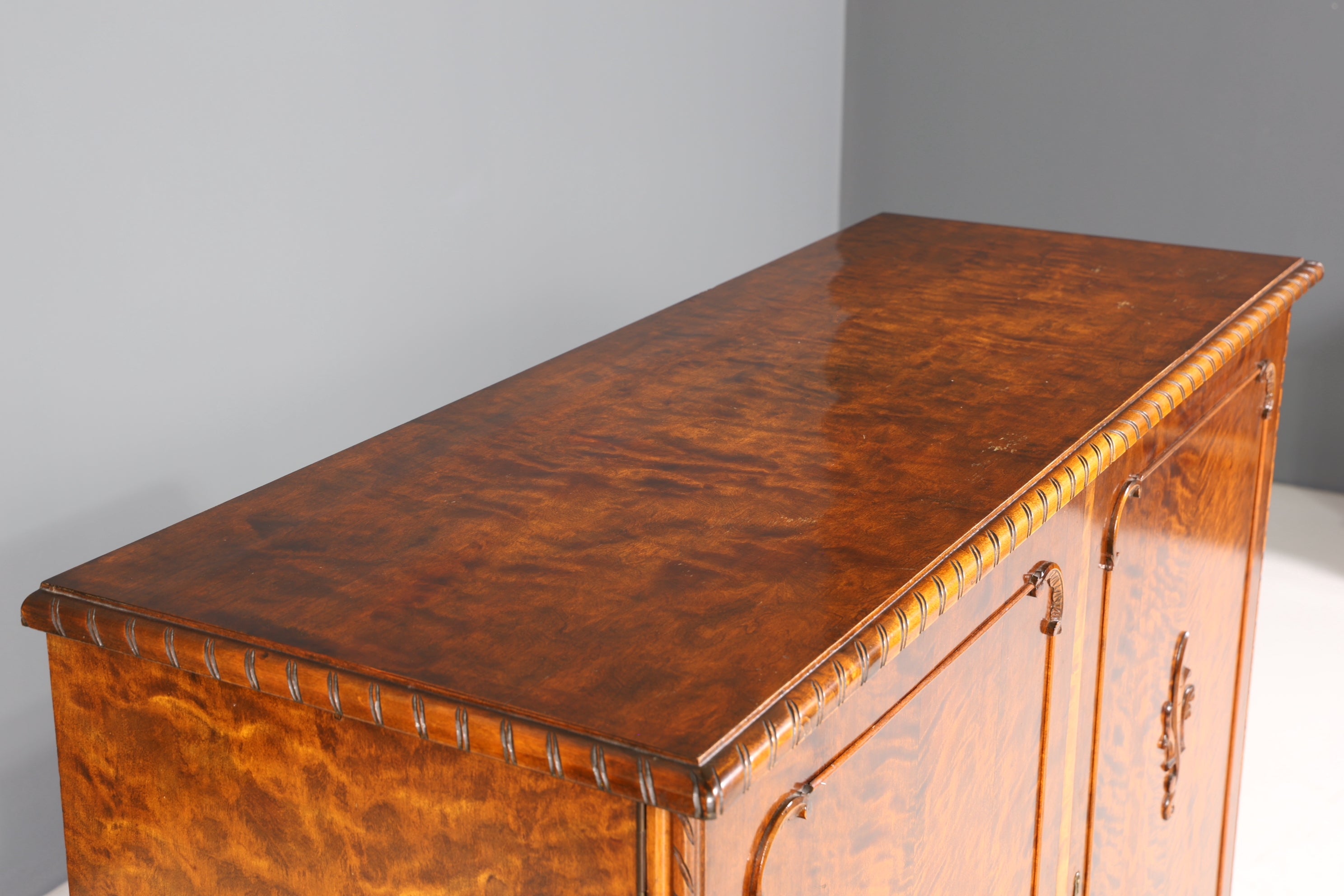 Traumhafter Chippendale Schrank Barock Stil Vertiko Highboard Antik 50s 60s Kommode