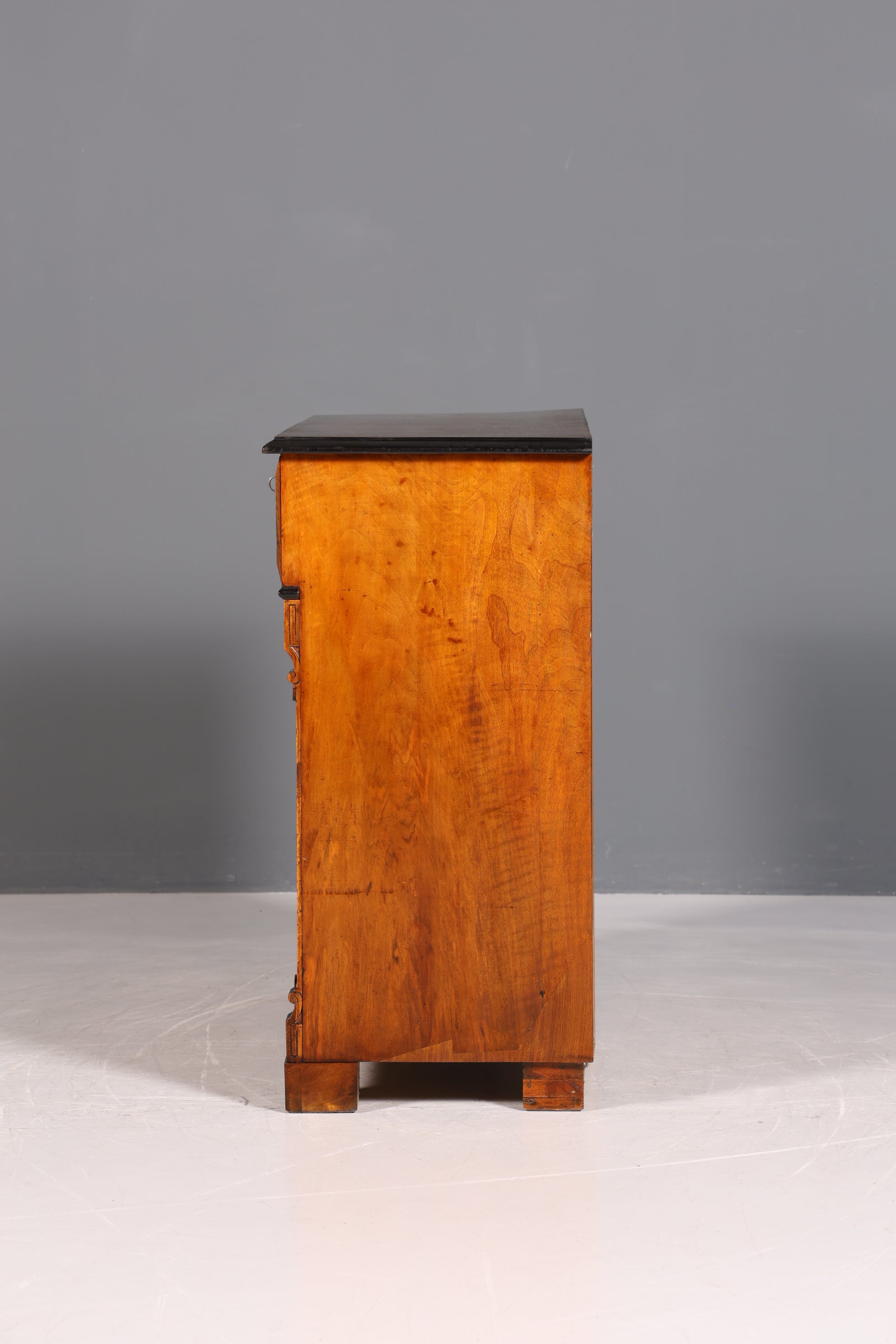 Belle commode Gründerzeit, commode antique Art Nouveau vertiko