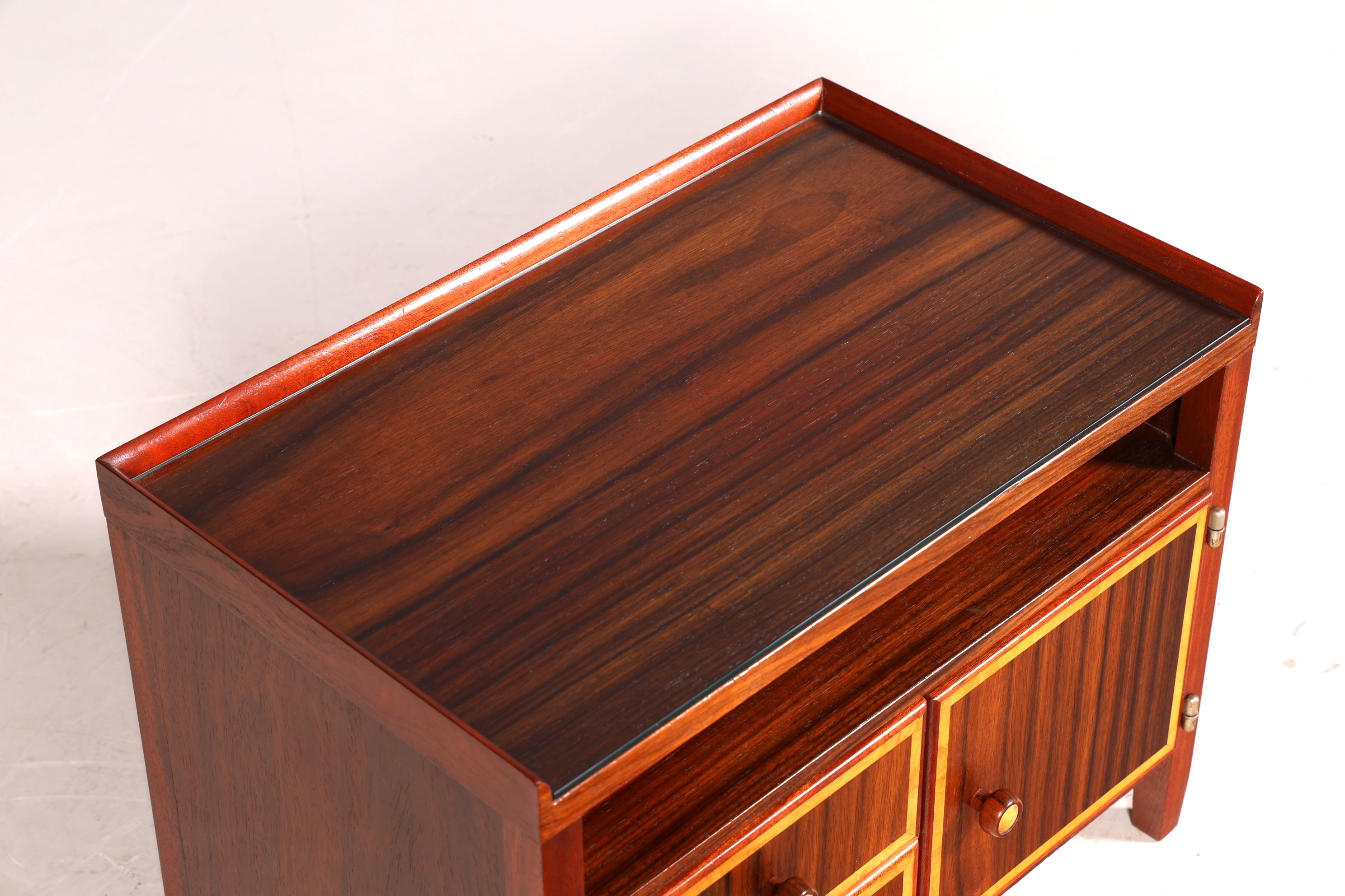 Wunderschöner Mid Century Kommode Retro TV Sideboard 60s Schrank Flurkommode