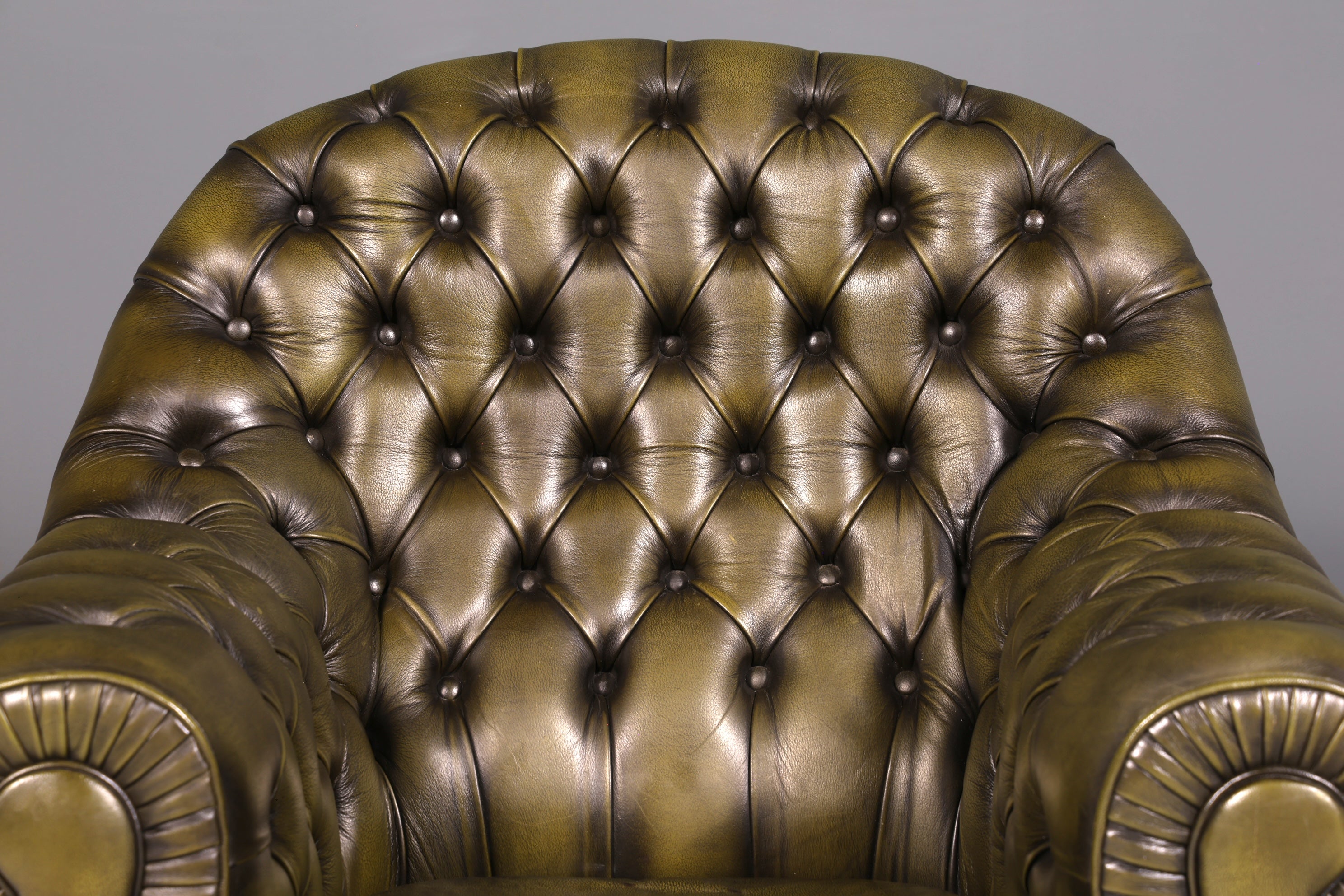 Stilvoller Original Chesterfield Sessel Englischer Armlehnsessel Echt Leder Herrensessel UK