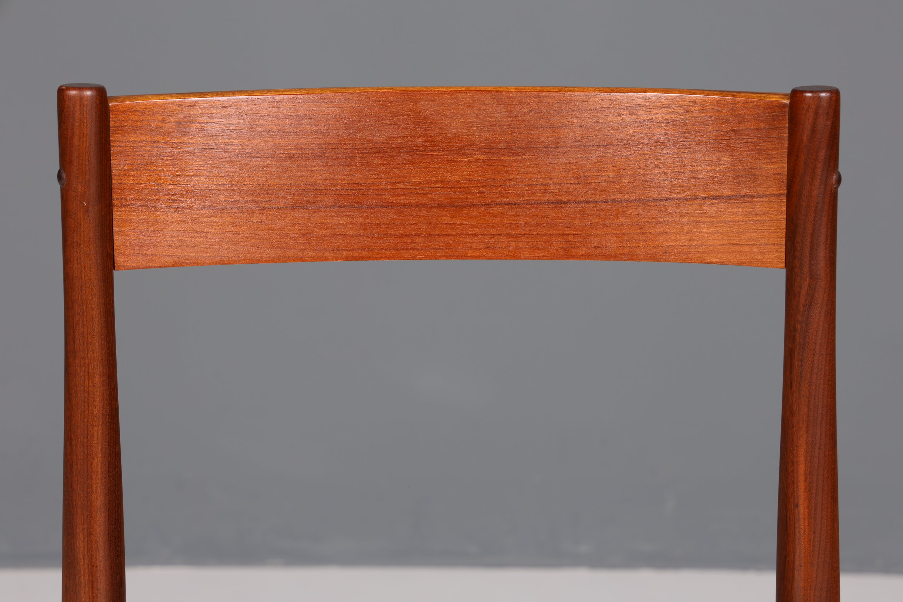 Chaise simple de style milieu du siècle, en palissandre, style secrétaire rétro, en cuir véritable, chaise de cuisine design danois, 1 sur 2