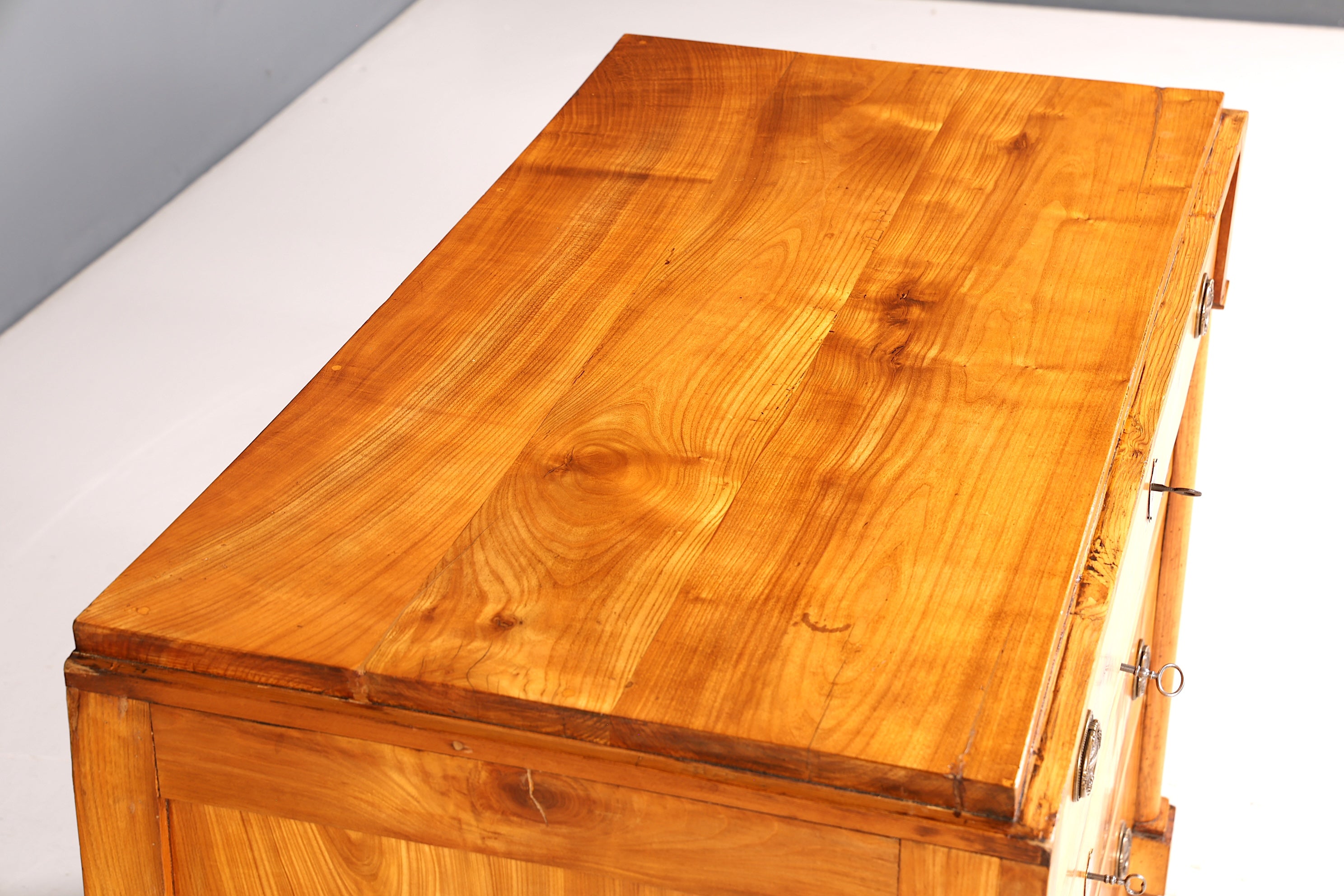 Magnifique commode ancienne de style Biedermeier, armoire, coiffeuse, coffre à linge