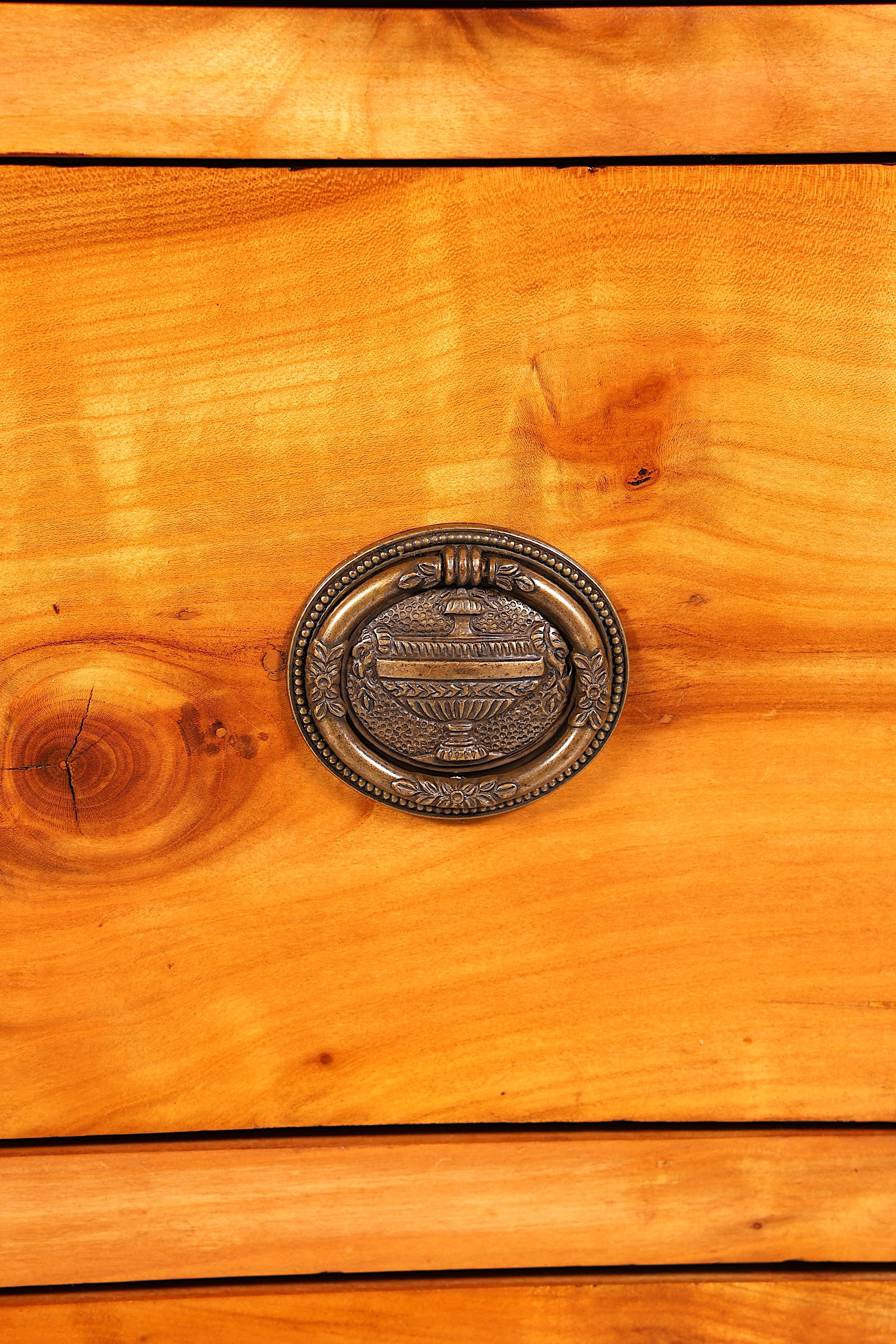 Magnifique commode ancienne de style Biedermeier, armoire, coiffeuse, coffre à linge