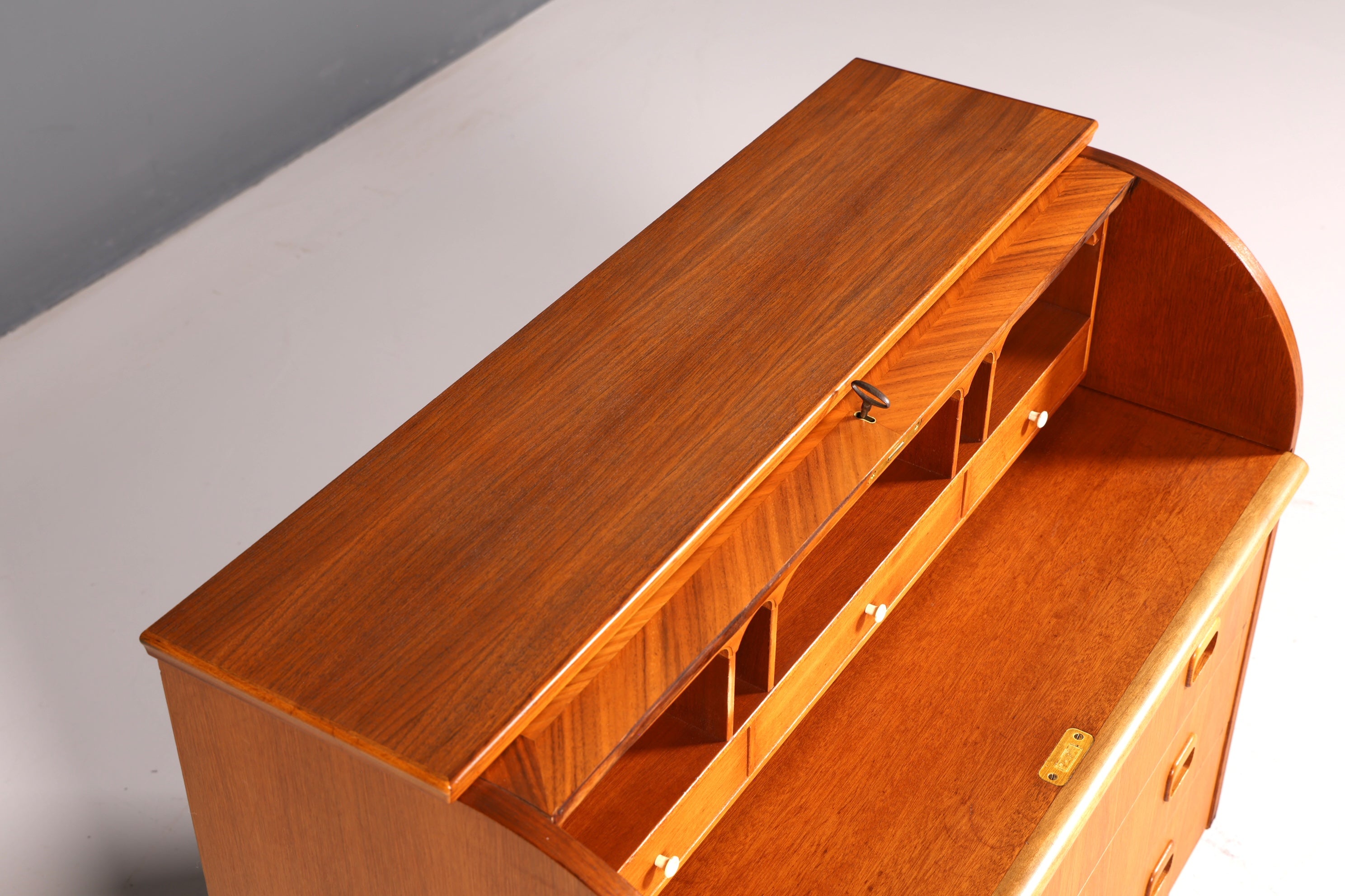 Wunderschöner Mid Century Rollladen Sekretär Danish Design Schreibkommode 60er Jahre