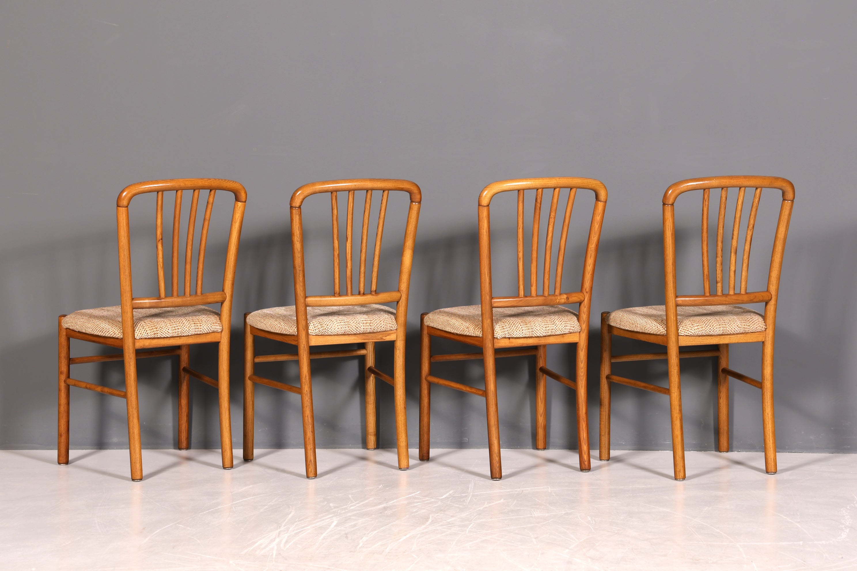 4x Schlichte Mid Century Stühle Retro Stuhlset Danish Design Küchenstühle Esszimmer Stühle