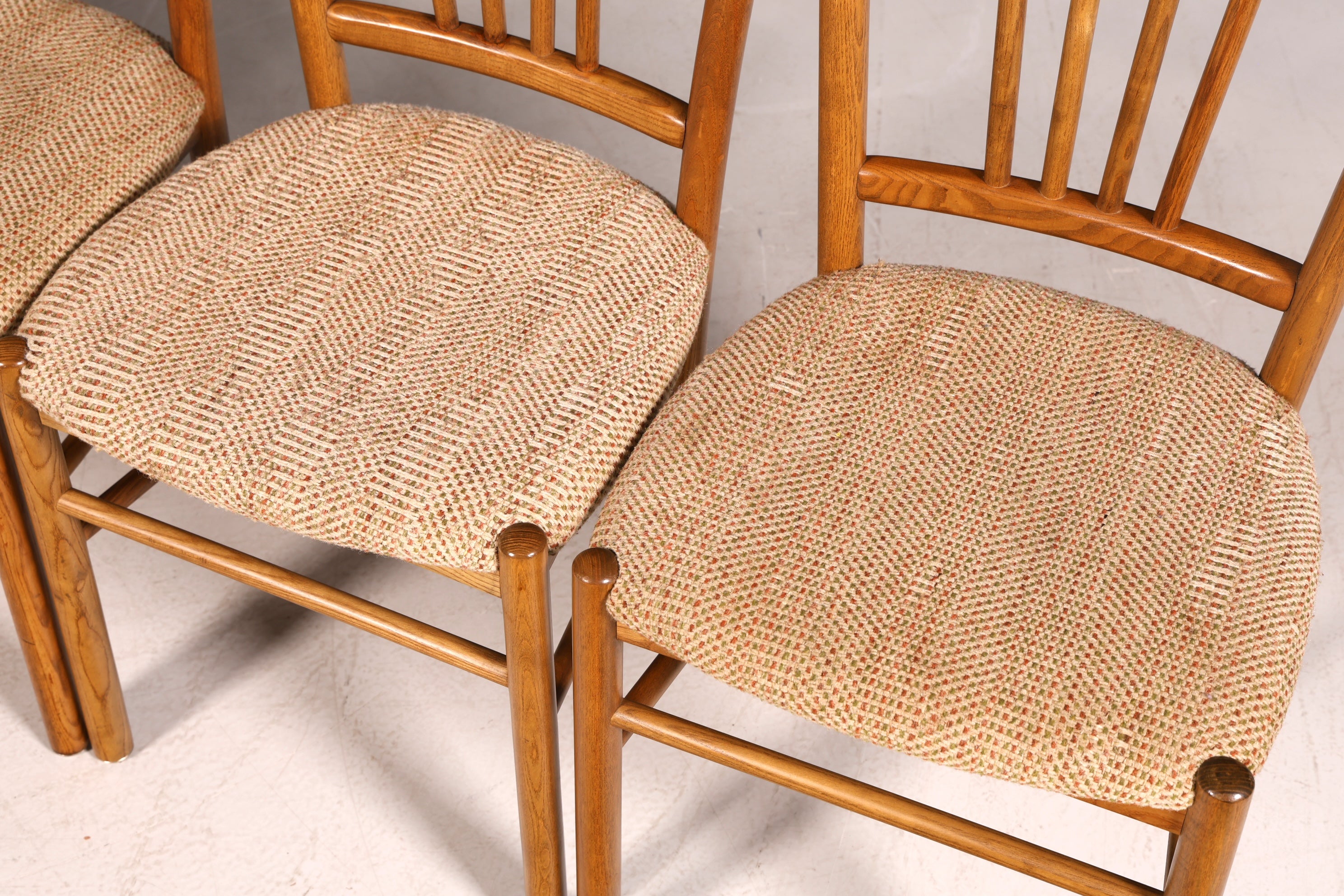 4x Schlichte Mid Century Stühle Retro Stuhlset Danish Design Küchenstühle Esszimmer Stühle