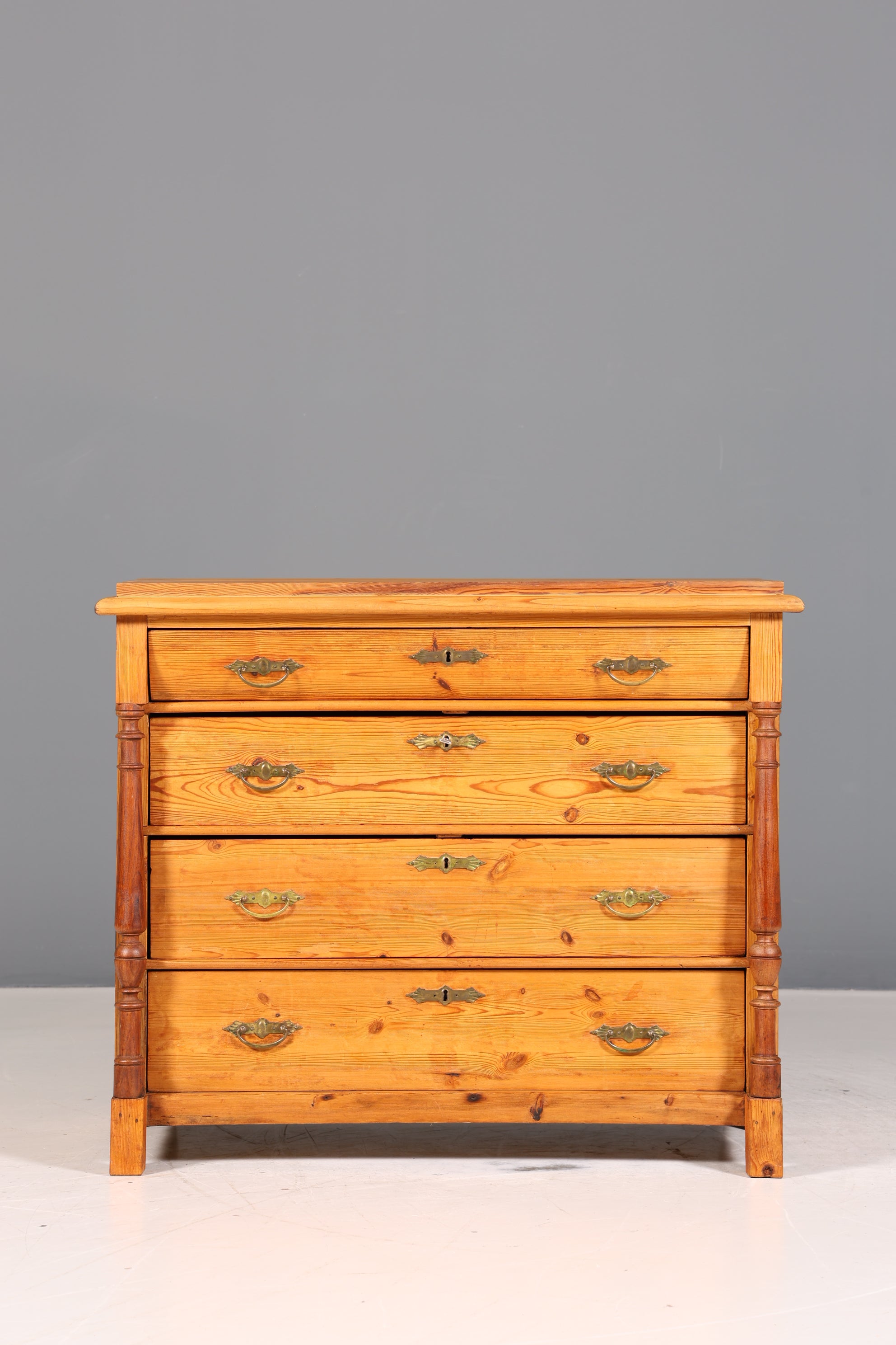 Wunderschöne Gründerzeit Kommode Weichholz Antik um 1880 Landhaus Stil Schubladen Kommode