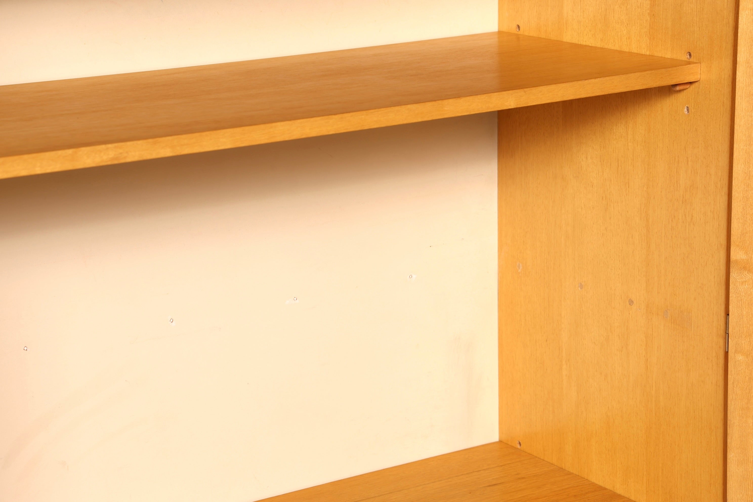 Wunderschöner Hellerau Schrank Modell 427 Mid Century Vintage Aktenschrank Highboard Vertiko Wäscheschrank