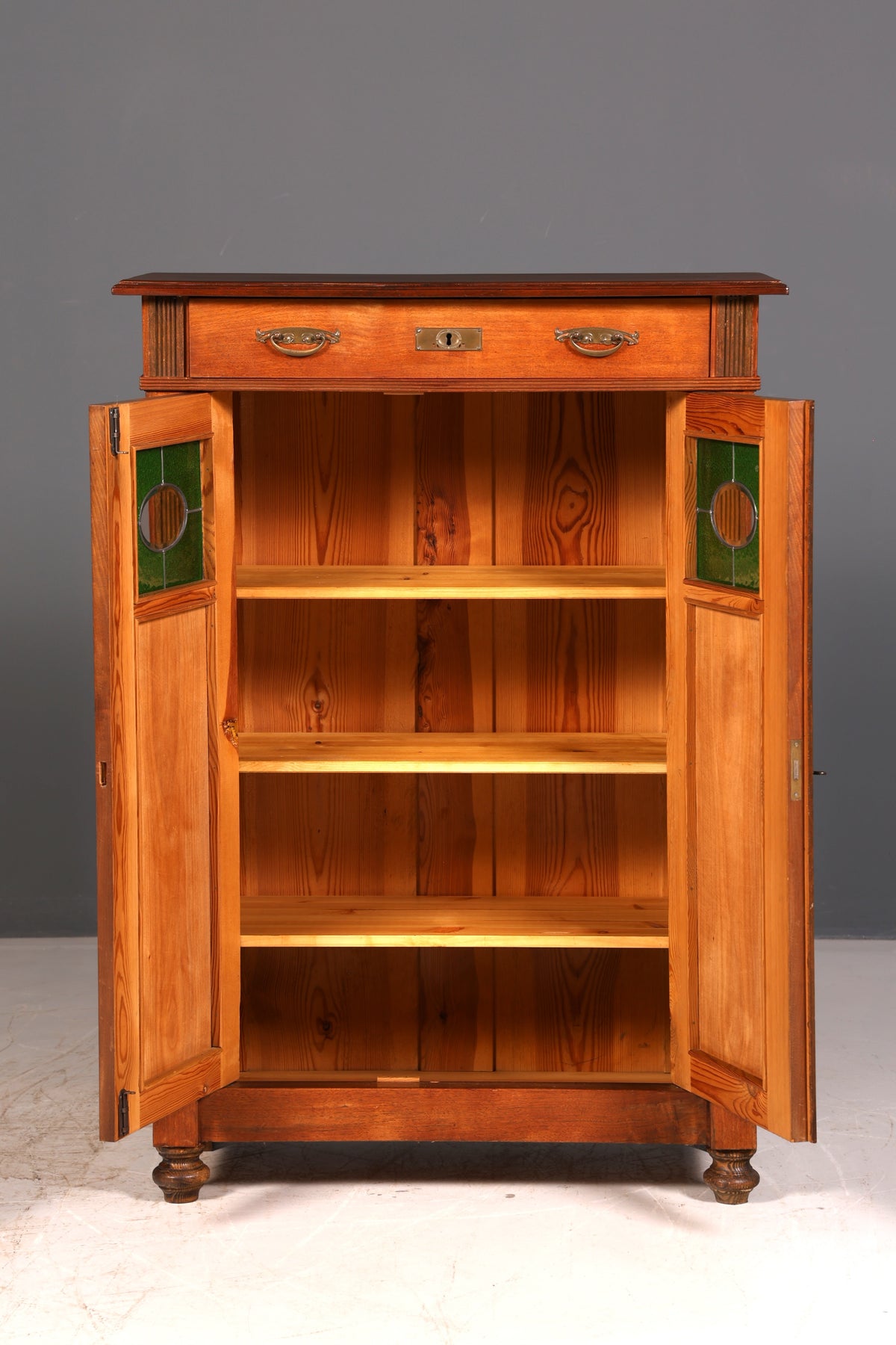 Magnifique meuble de rangement Art nouveau de l’époque Gründerzeit, armoire antique, meuble haut, commode, buffet vintage