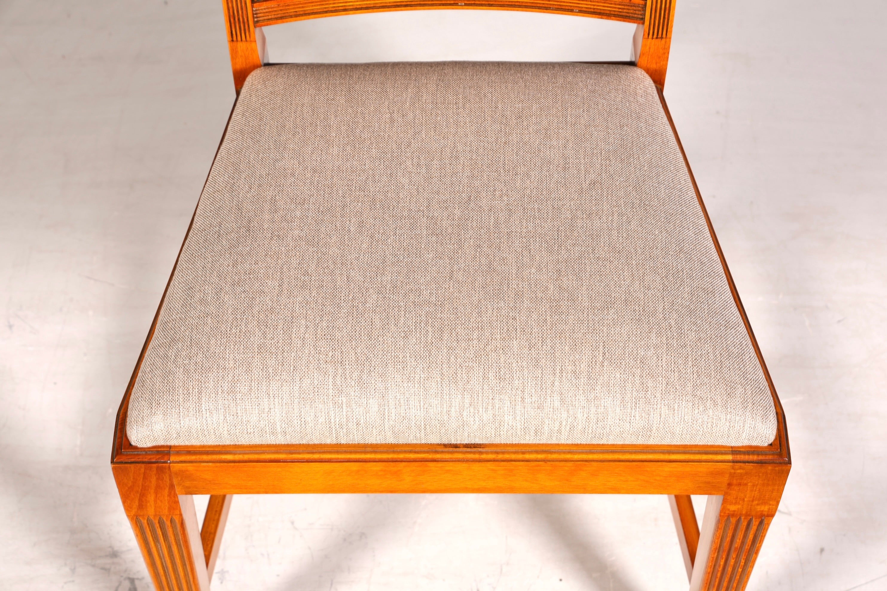 F703 Finition 6 chaises anglaises élégantes, chaises de salle à manger anglaises, chaises de cuisine antiques des années 1960, ensemble de chaises