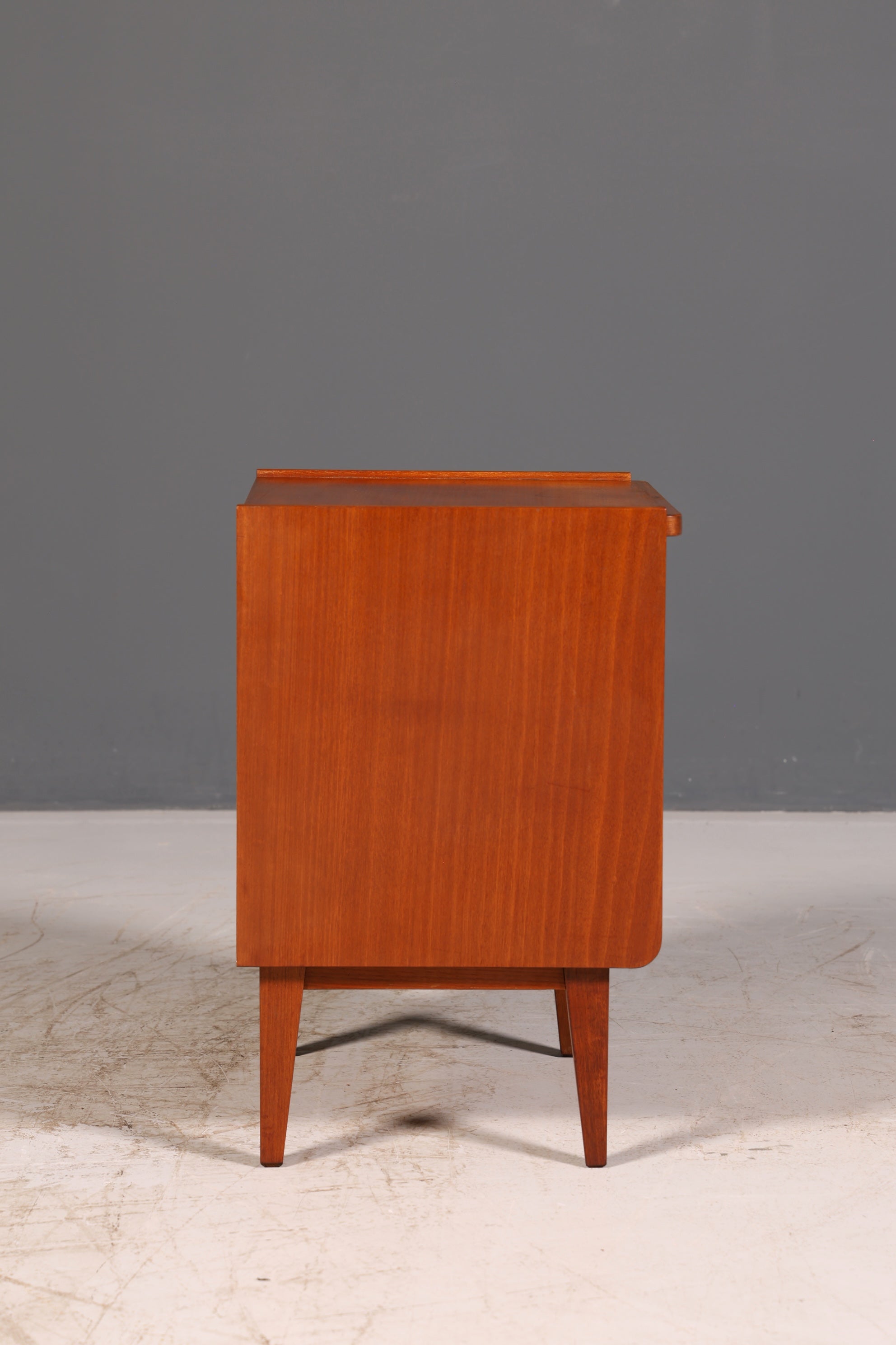 Wunderschöner Mid Century Nachttisch Vintage Danish Design Kommode Beistelltisch Nachtschrank Retro echt Holz 2 von 2