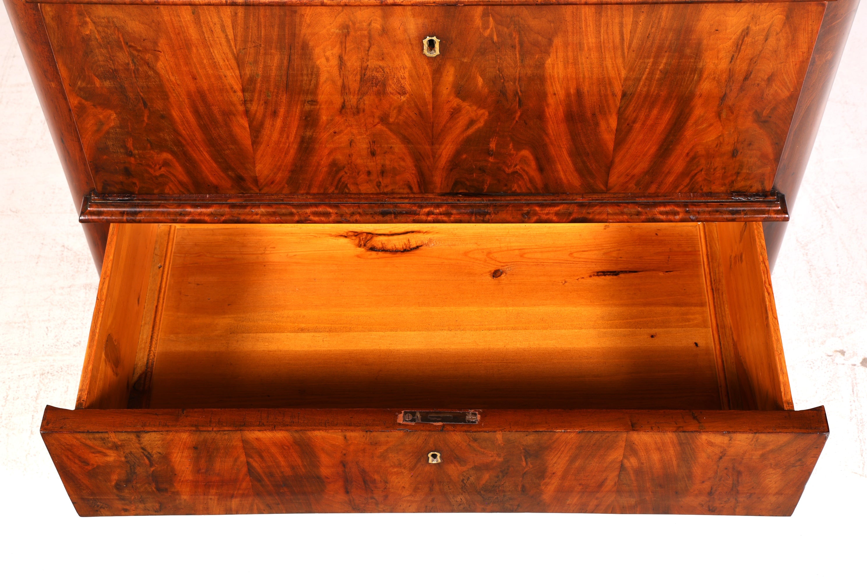 Edle Louis Philippe Kommode Nussbaum Gründerzeit Schubladenkommode Antik um 1890 Französisch