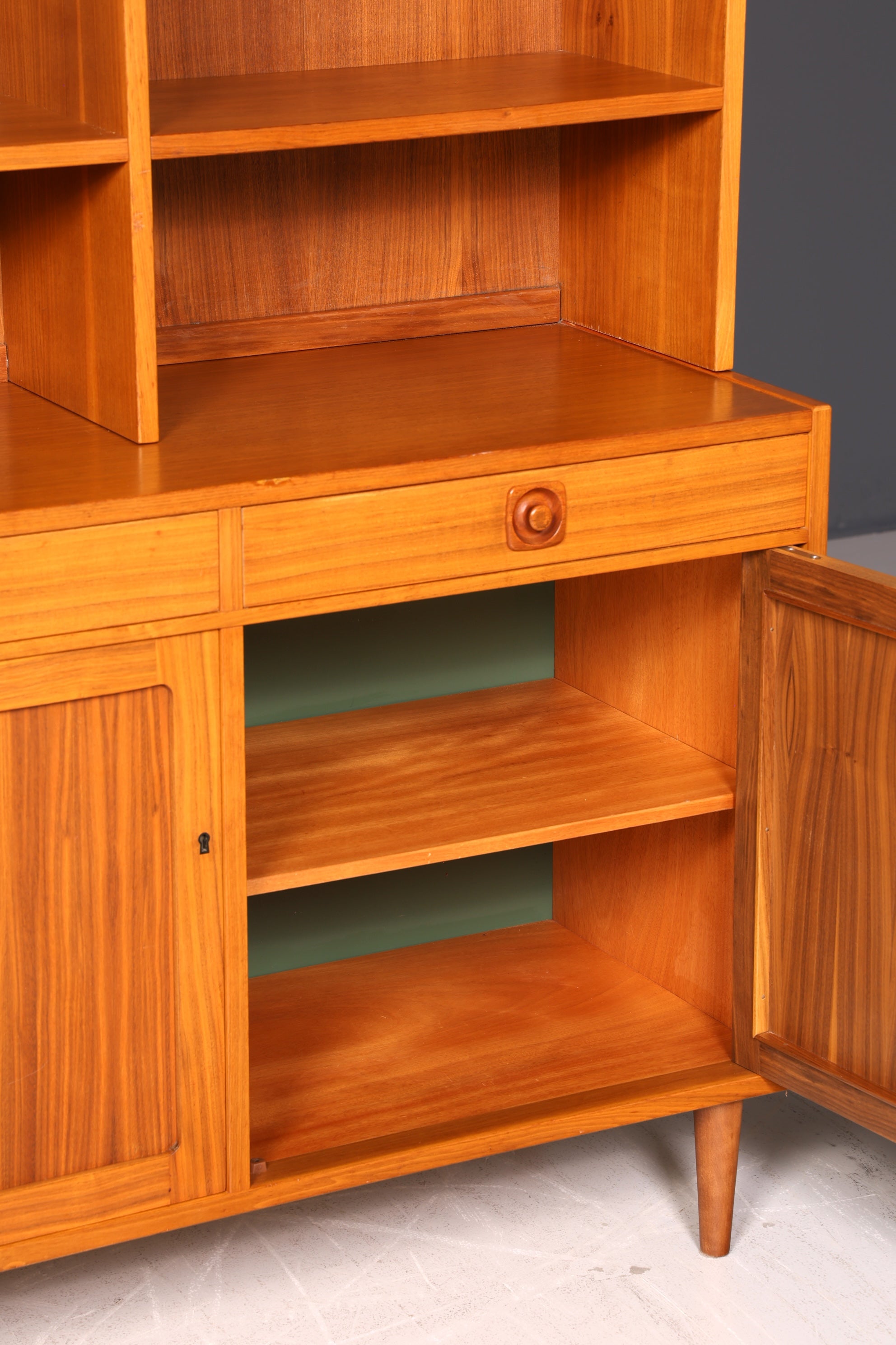 Traumhaftes Mid Century Regal Schrank Danish Design Retro Kommode Vintage Bücherregal 60er Jahre
