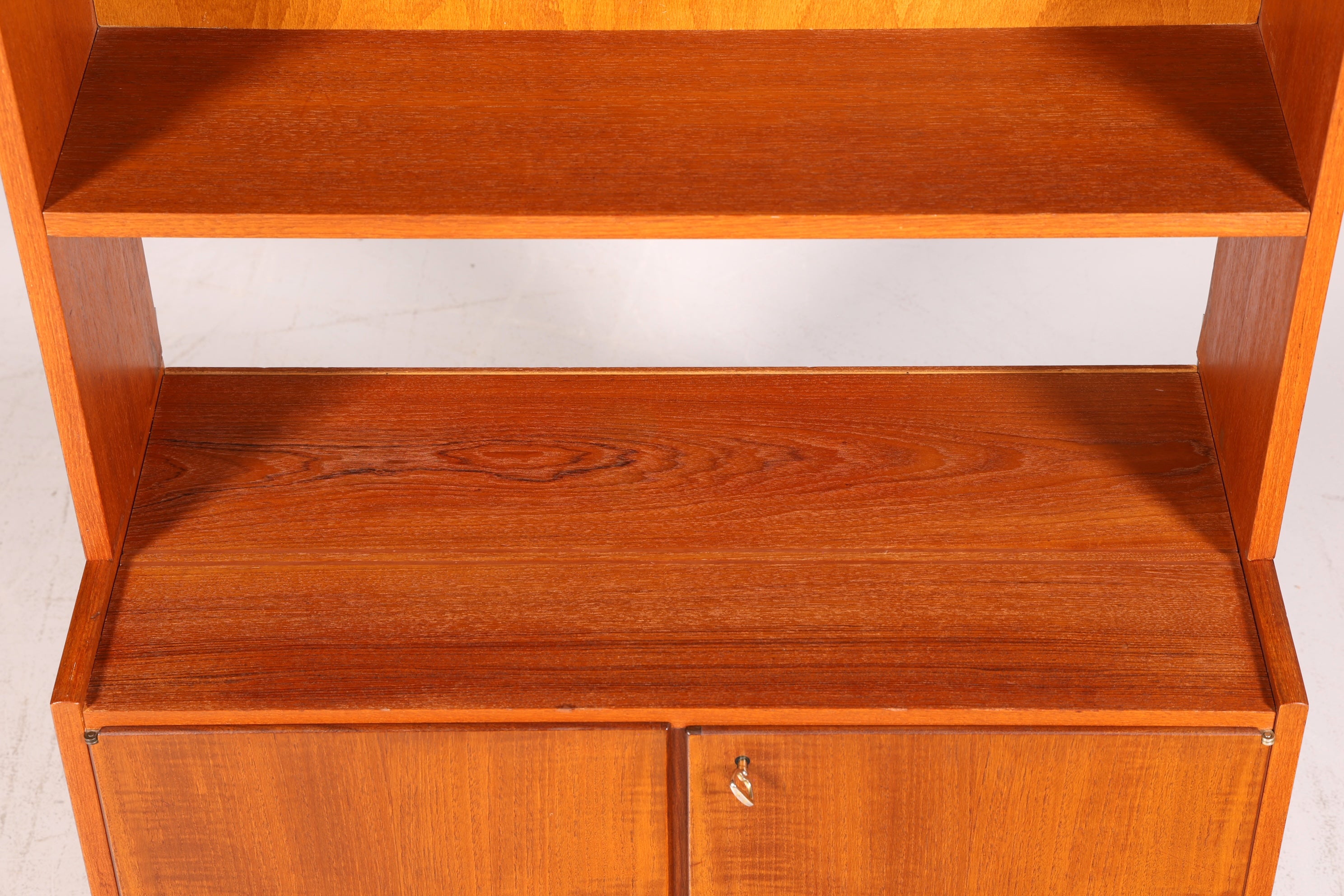 Simple Mid Century Shelf Danish Design Bookcase Retro Cabinet Chest of Drawers 60s
