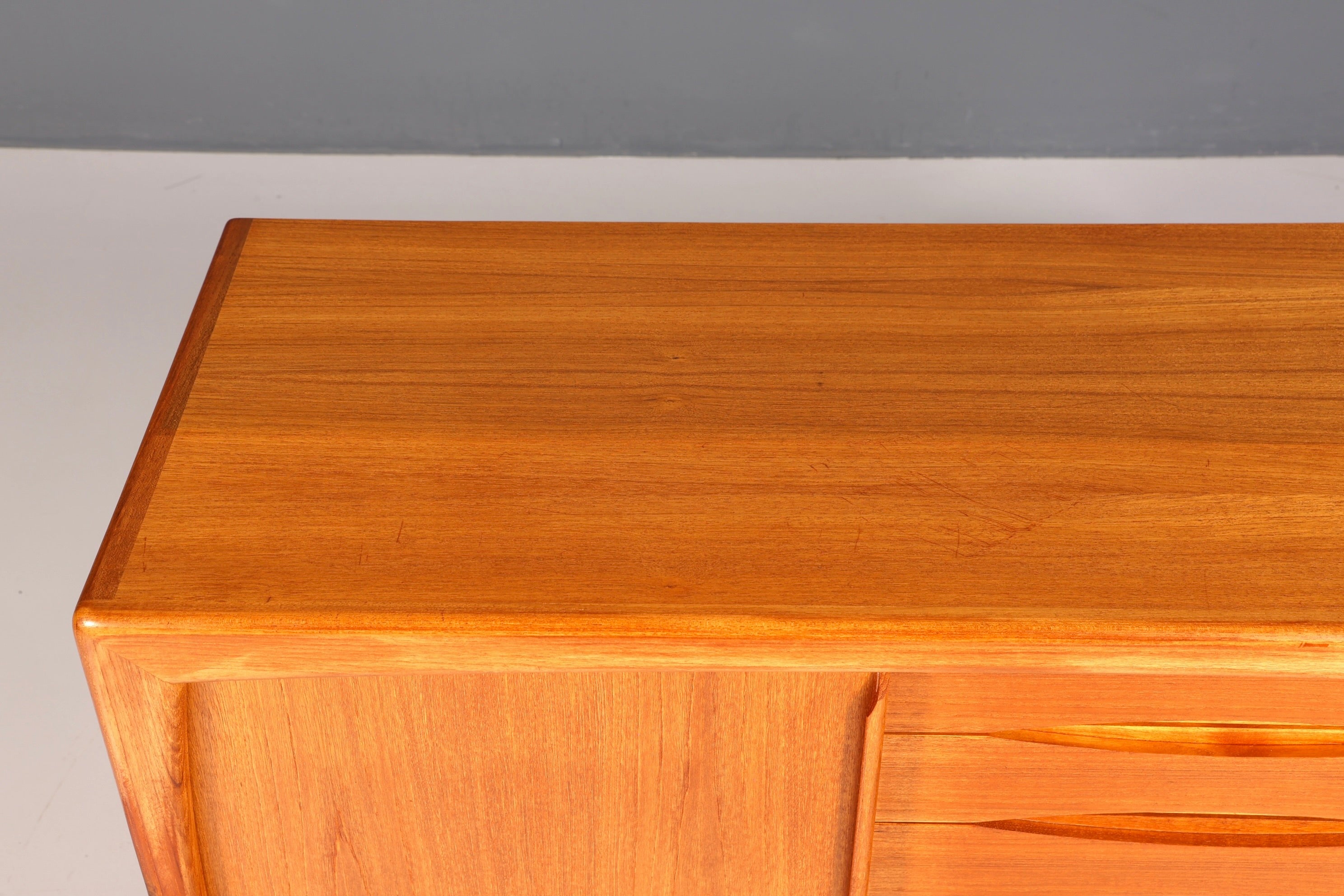 Edles Original Dyrlund Sideboard Mid Century Schrank Danish Design Teak Holz TV Schrank 60s Buffet