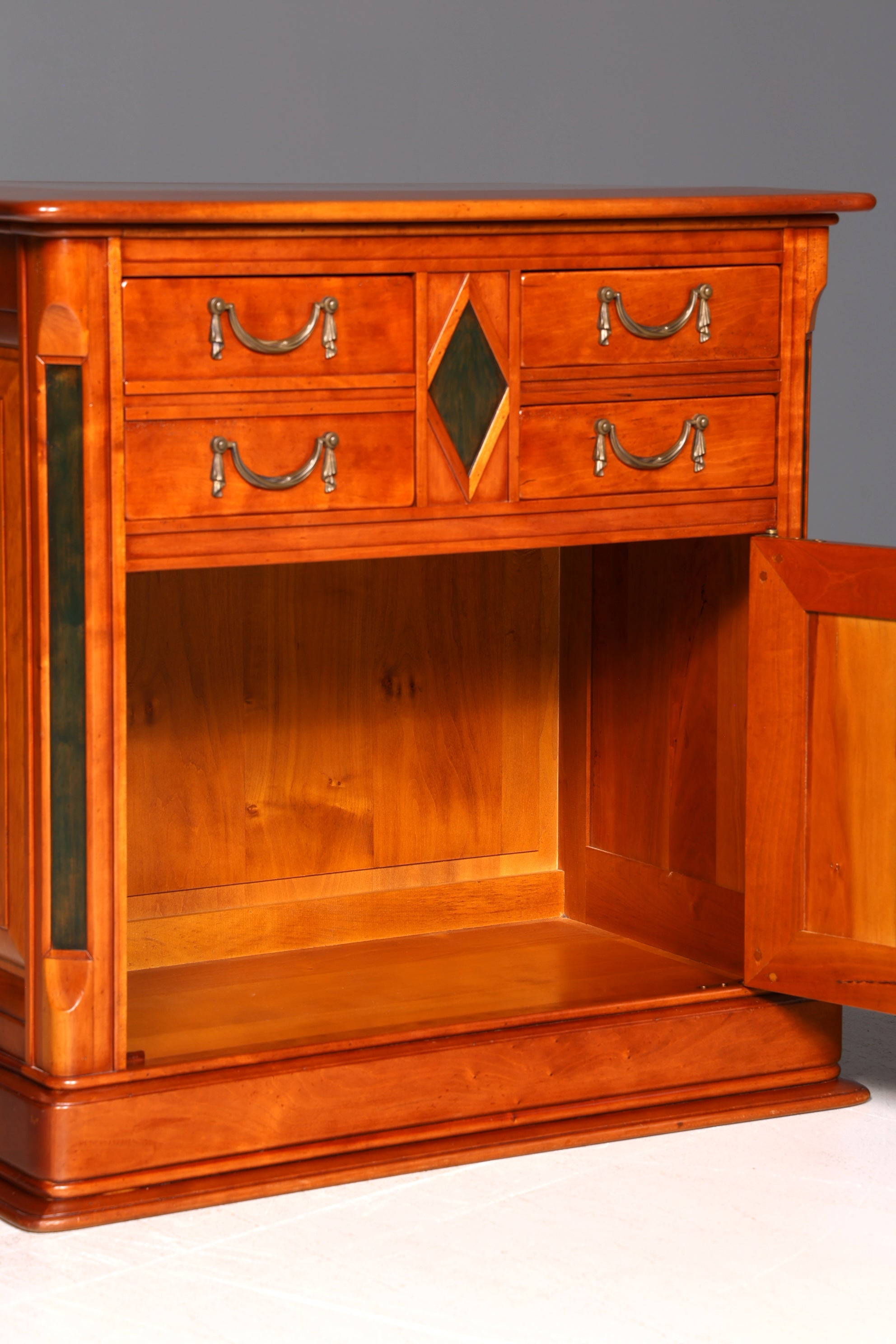 Edle Kommode im Biedermeier Stil Englischer Stil Eibe Echt Holz Sideboard Antik