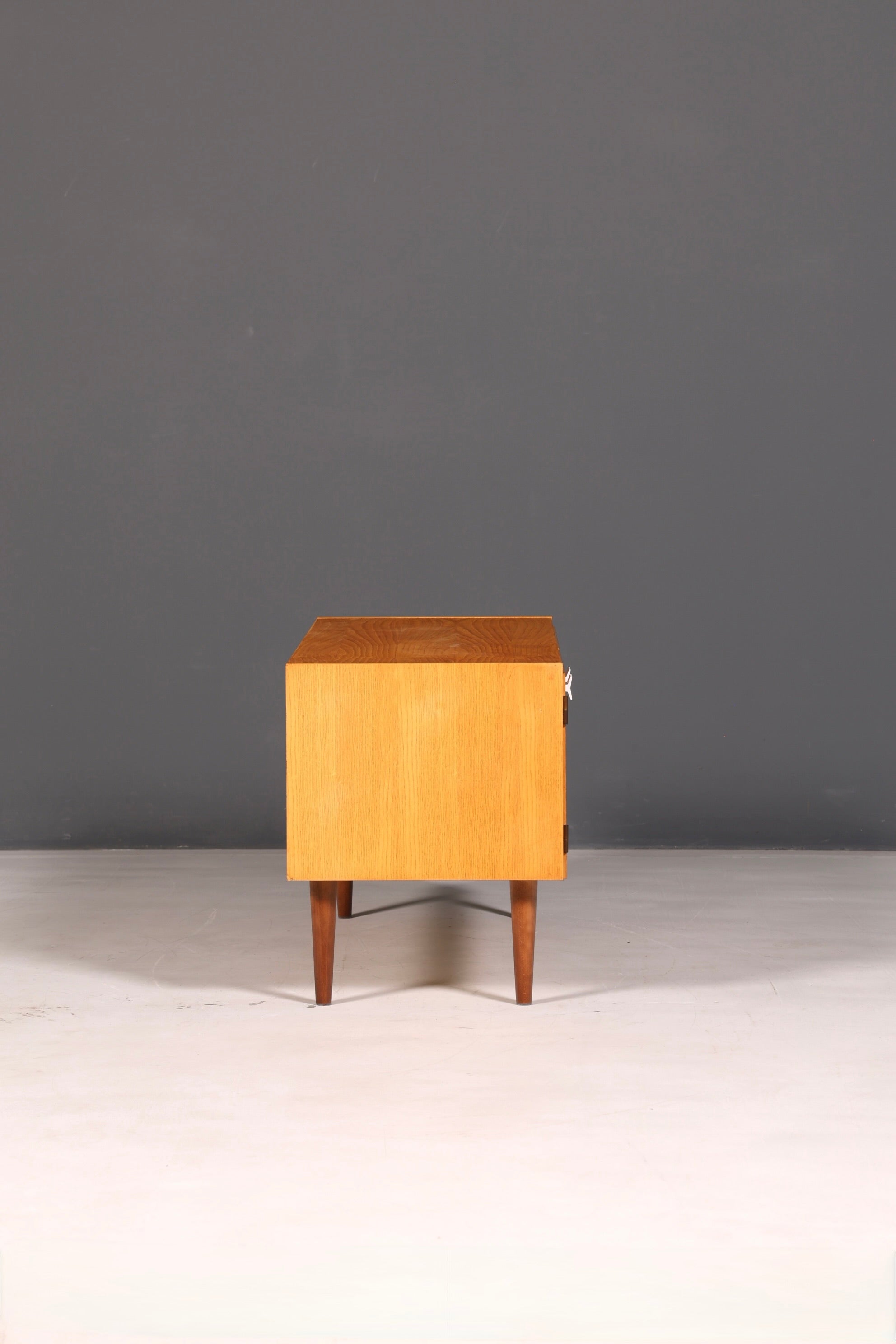 Magnifique commode Hellerau originale, modèle 427, style mid-century, buffet, meuble TV vintage en bois véritable