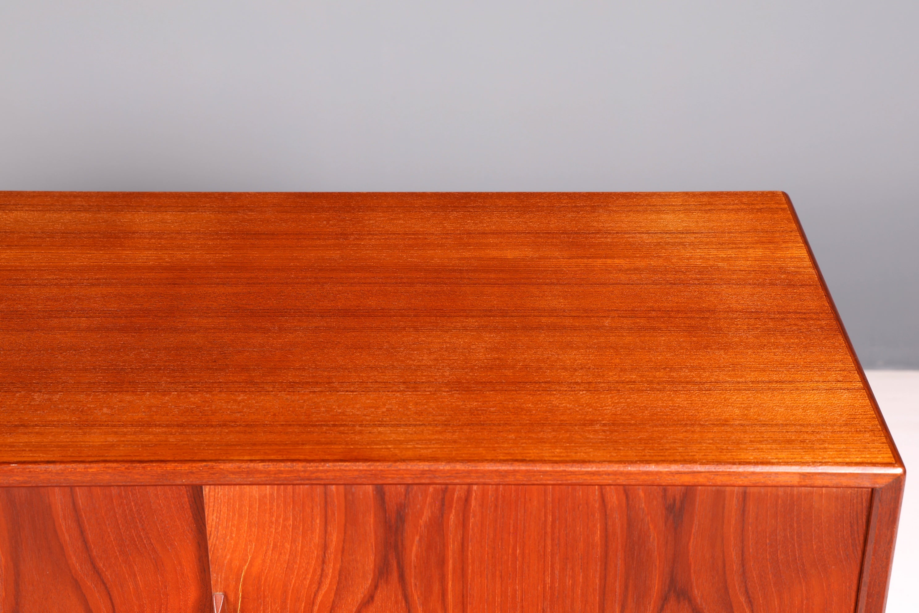 Traumhaftes Mid Century Highboard Danish Design Sideboard Vintage Retro 60er Jahre Bürokommode Schrank Skandinavisch Holz