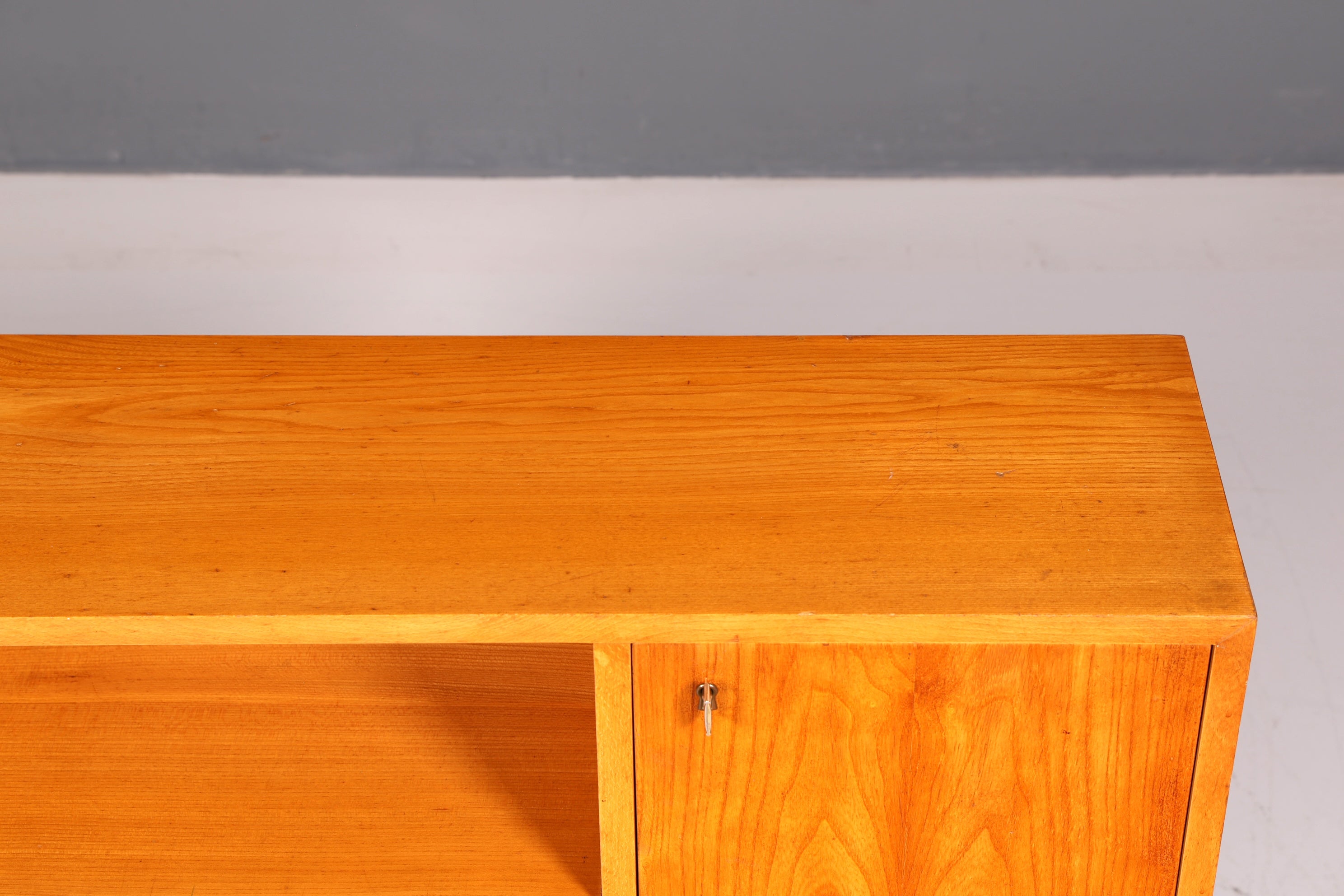 Traumhaftes Mid Century Sideboard TV Schrank Vintage Regal Bücherregal Retro 60er Jahre Lowboard Holz Skandinavisch