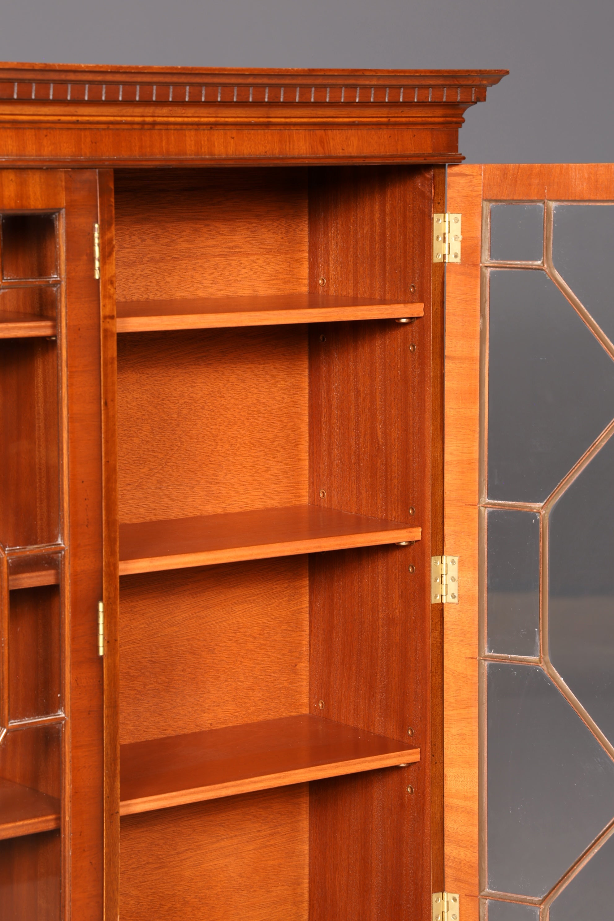 G372 Finish Wunderschöne Englische Vitrine Bibliothek Bücherschrank UK Buffet Schrank 60s Jahre (Kopie)