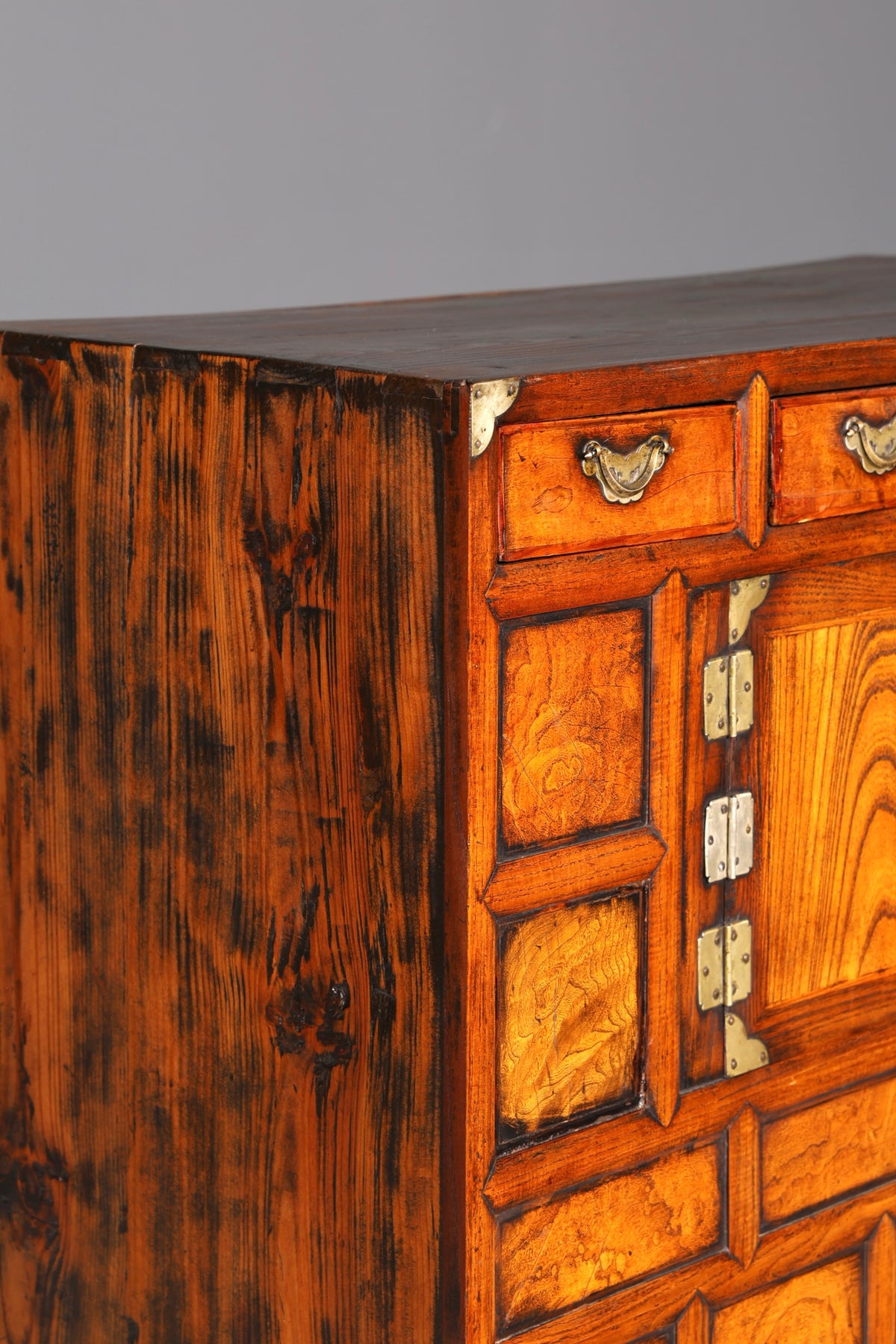 Wunderschöner Asiatischer Schrank Kabinettschrank Antik Kommode Messing echt Holz Vertiko