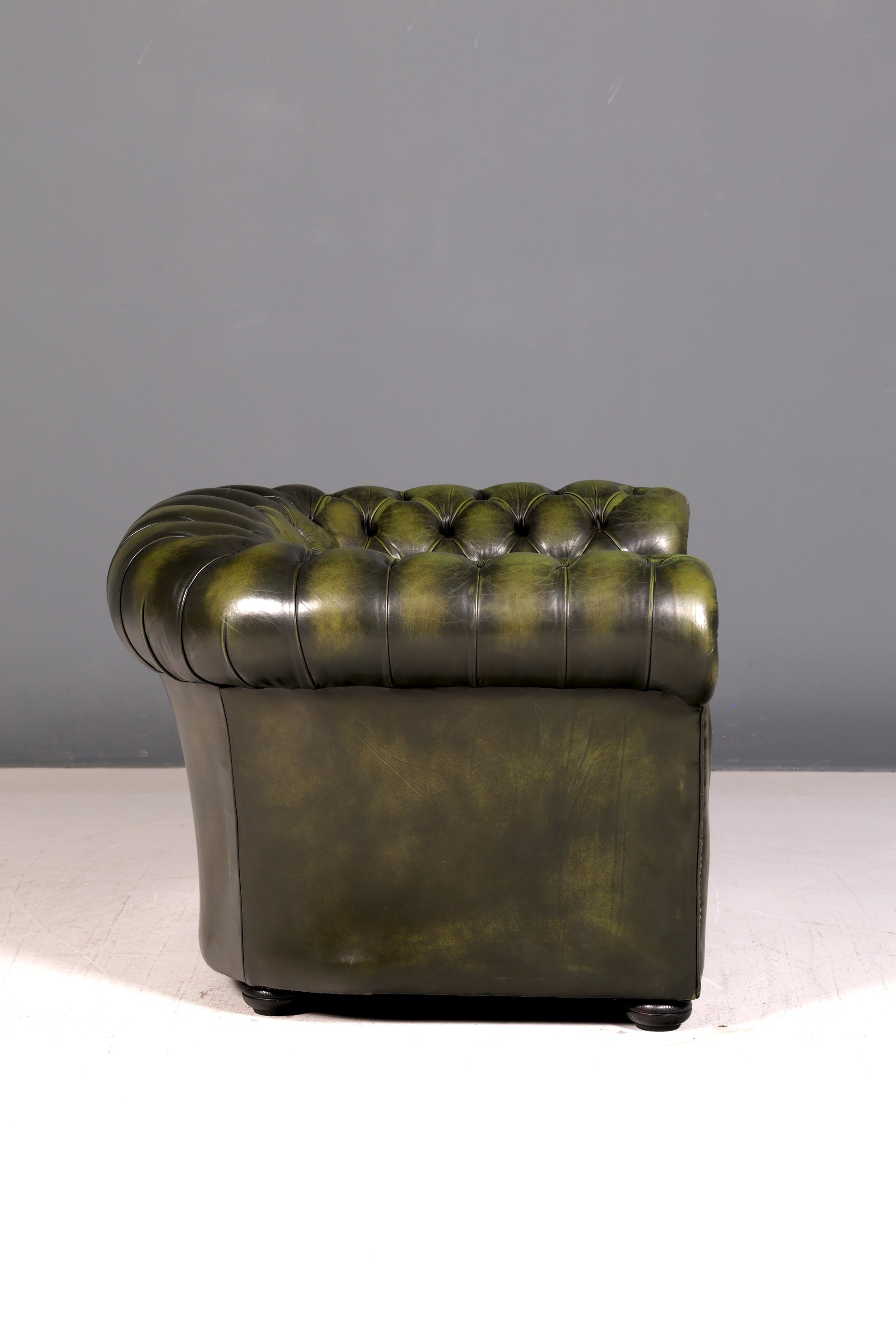 Edler Original Chesterfield Sessel Grün Echt Leder Englischer Armlehnsessel Herrensessel Clubsessel UK Vintage