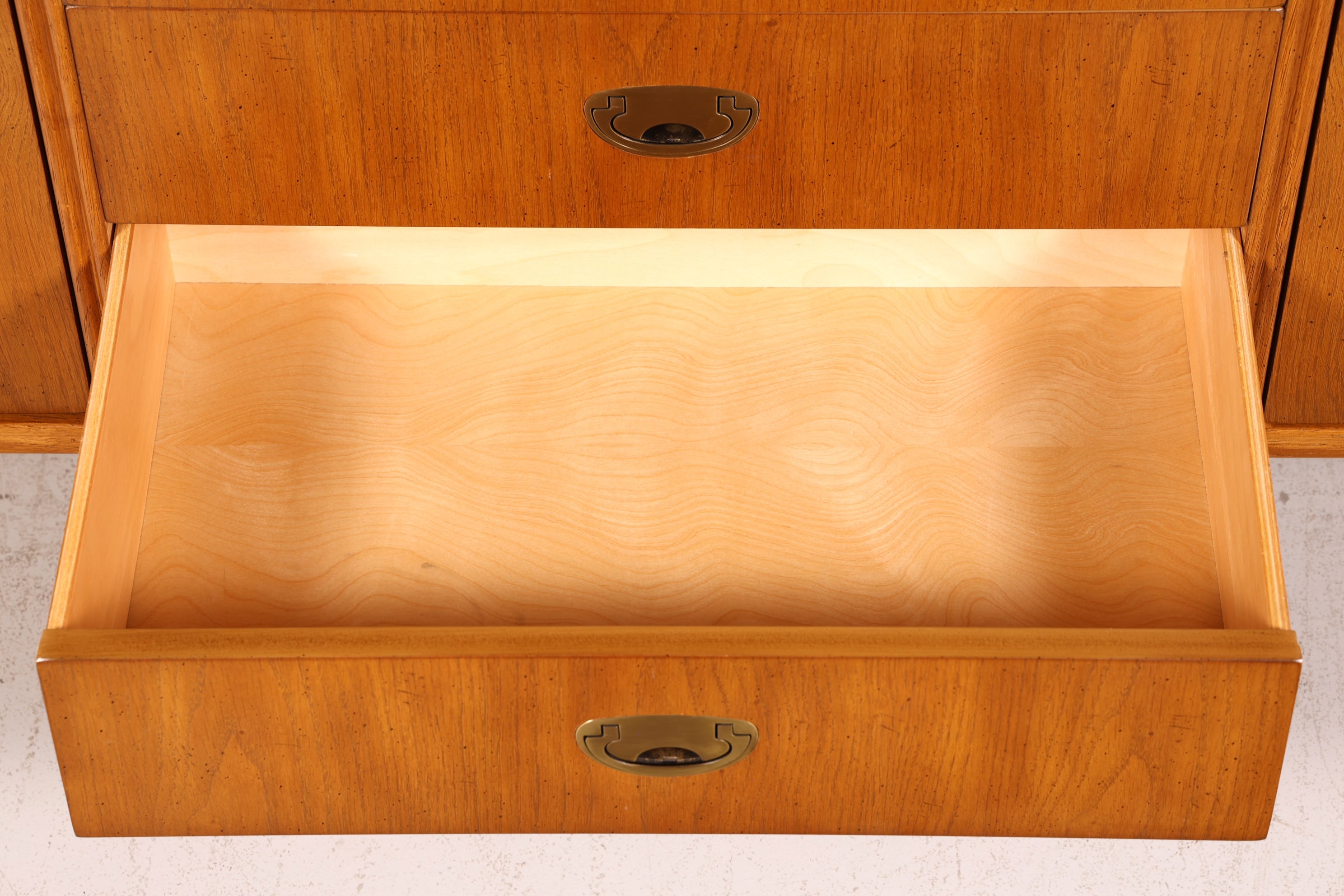 Stilvolles Drexel Heritage Sideboard USA Antik Stil Kommode Art Deco Schubladenkommode Massiv Echt Holz Vintage Wäschekommode