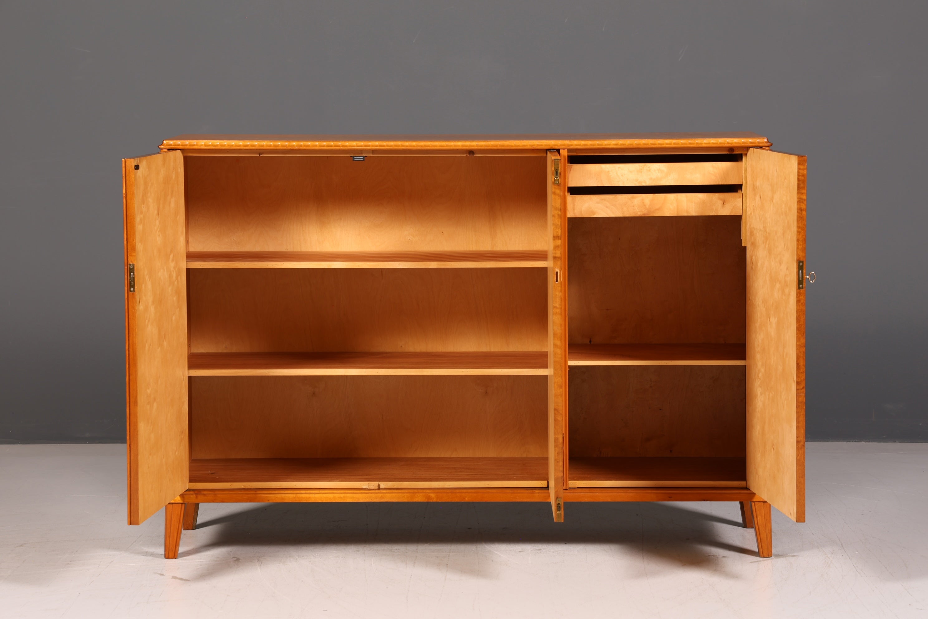 Stilvoller Original Art Deco Schrank Vertiko Sideboard um 1930 Highboard Kommode