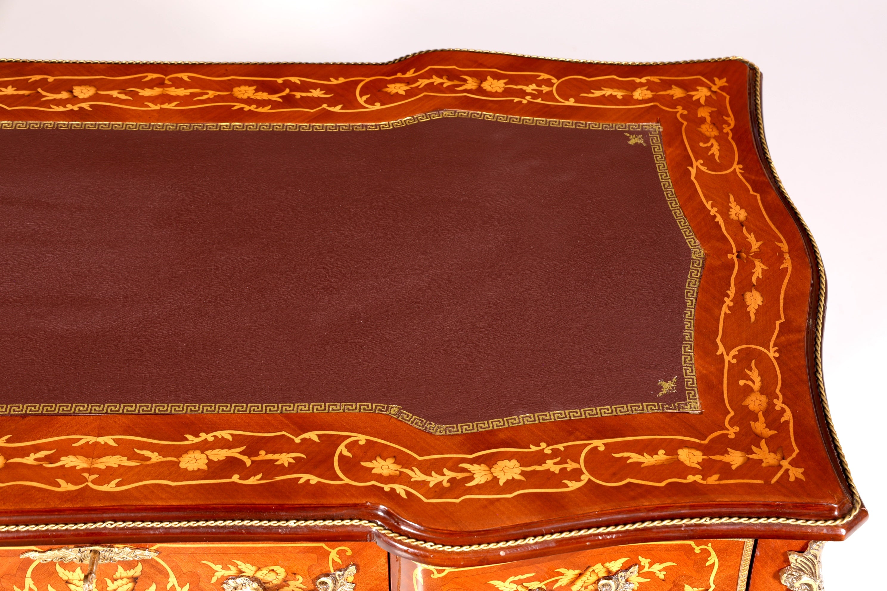 Magnifique bureau de style Louis XV, bureau de bureau français, table de bureau de style ancien