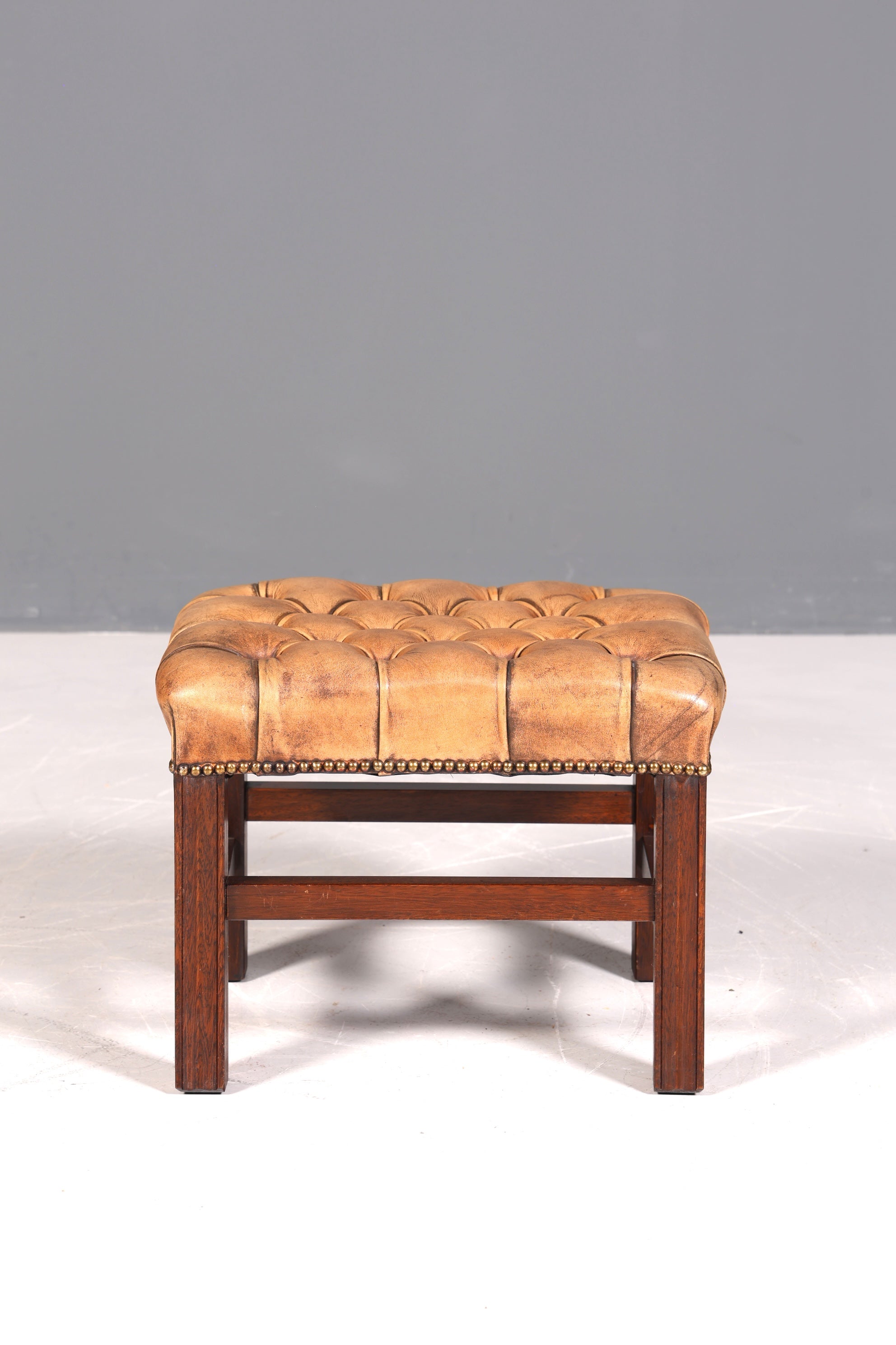 Tabouret Chesterfield d&