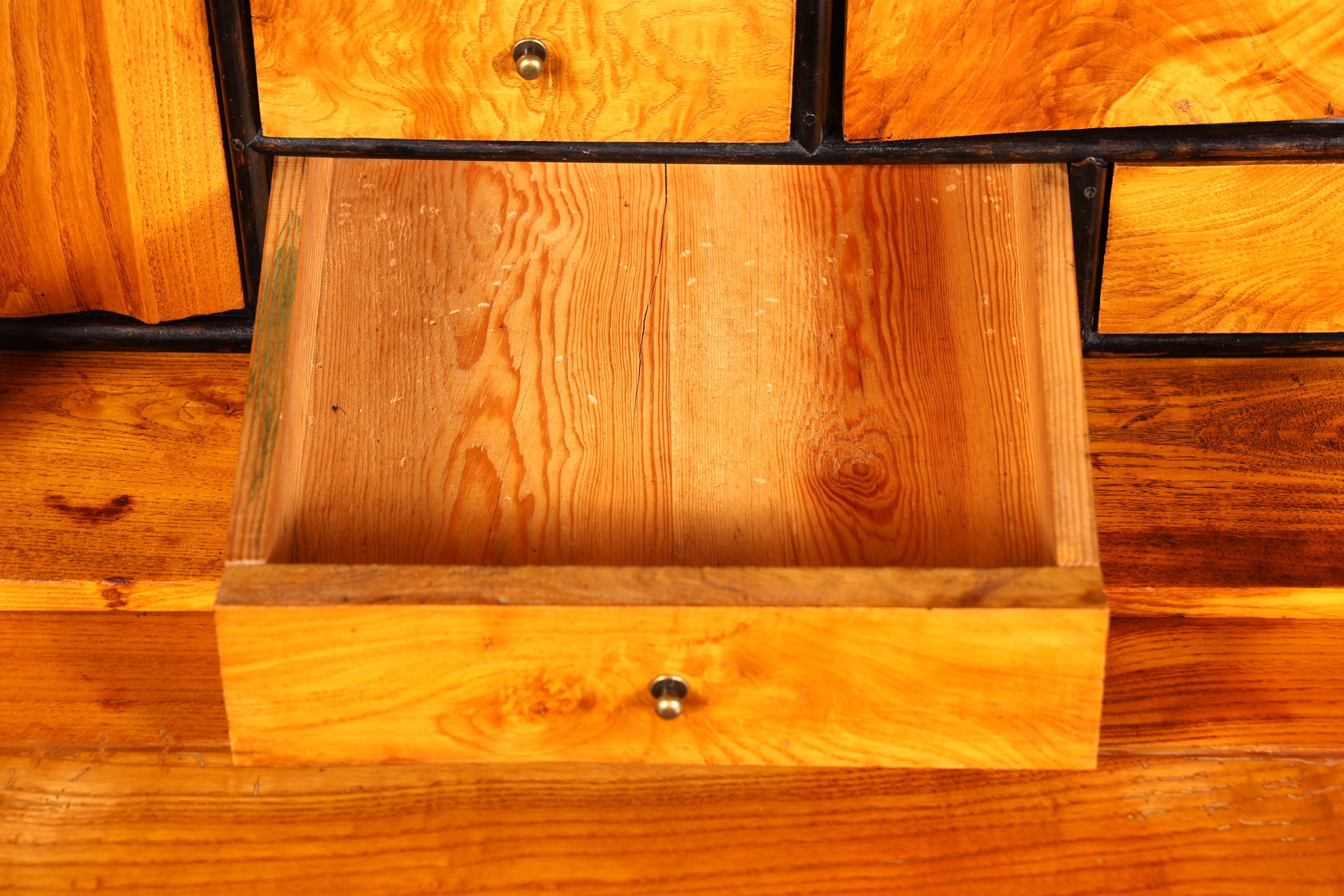 Secrétaire onirique Louis Philippe vers 1880, meuble ancien Gründerzeit, chiffonnier