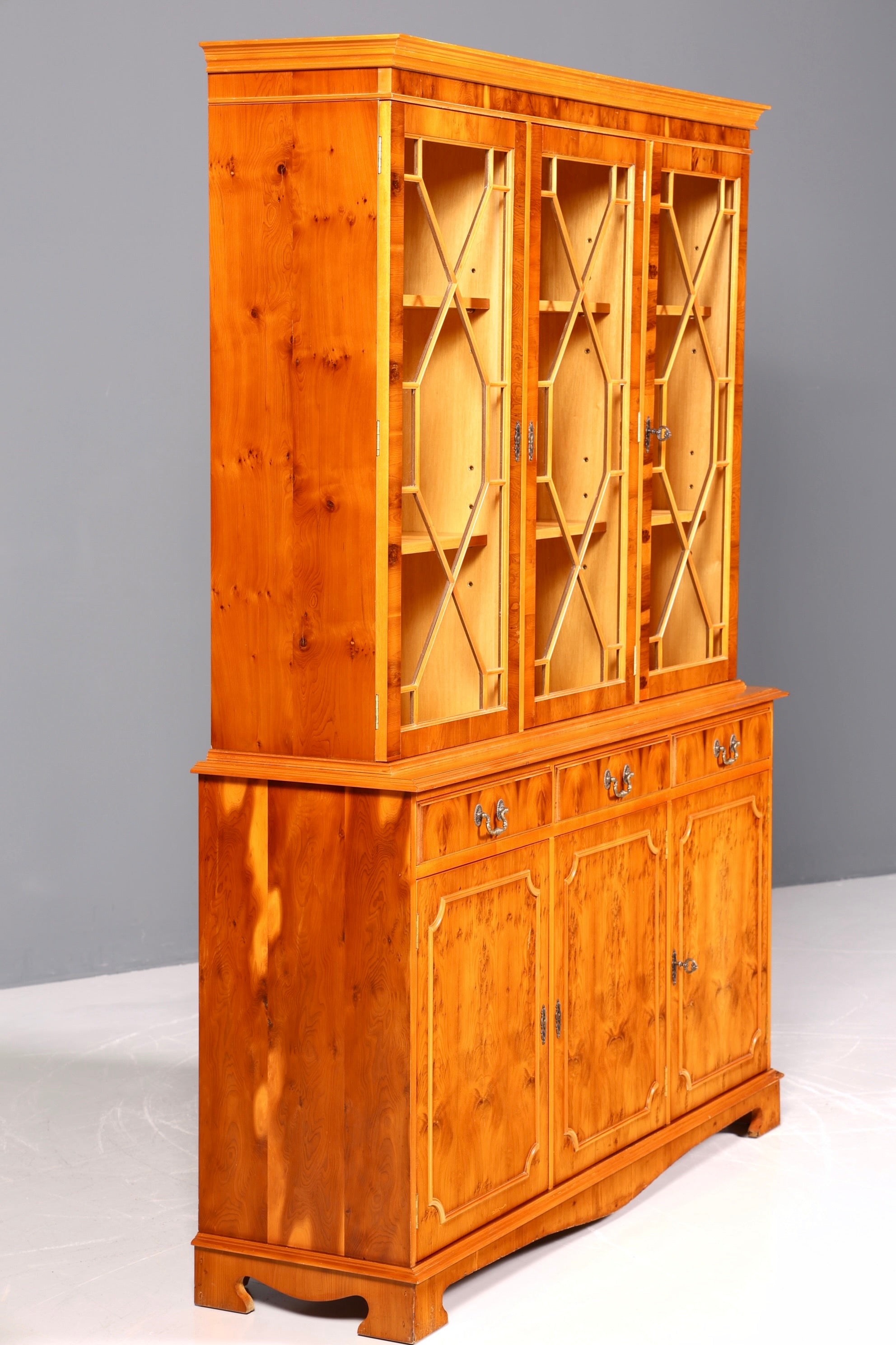 Magnifique vitrine anglaise, bibliothèque, buffet, style ancien, en bois d&