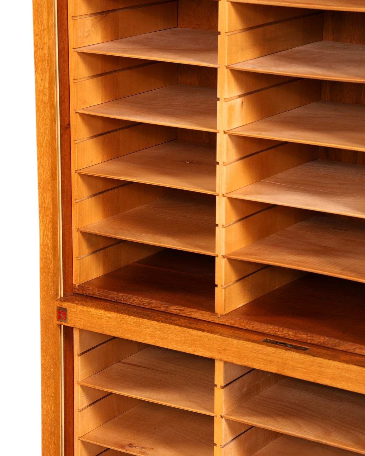 Stilvoller Mid Century Rollladenschrank Bauhaus Apothekerschrank Art Deco Büro Aktenschrank