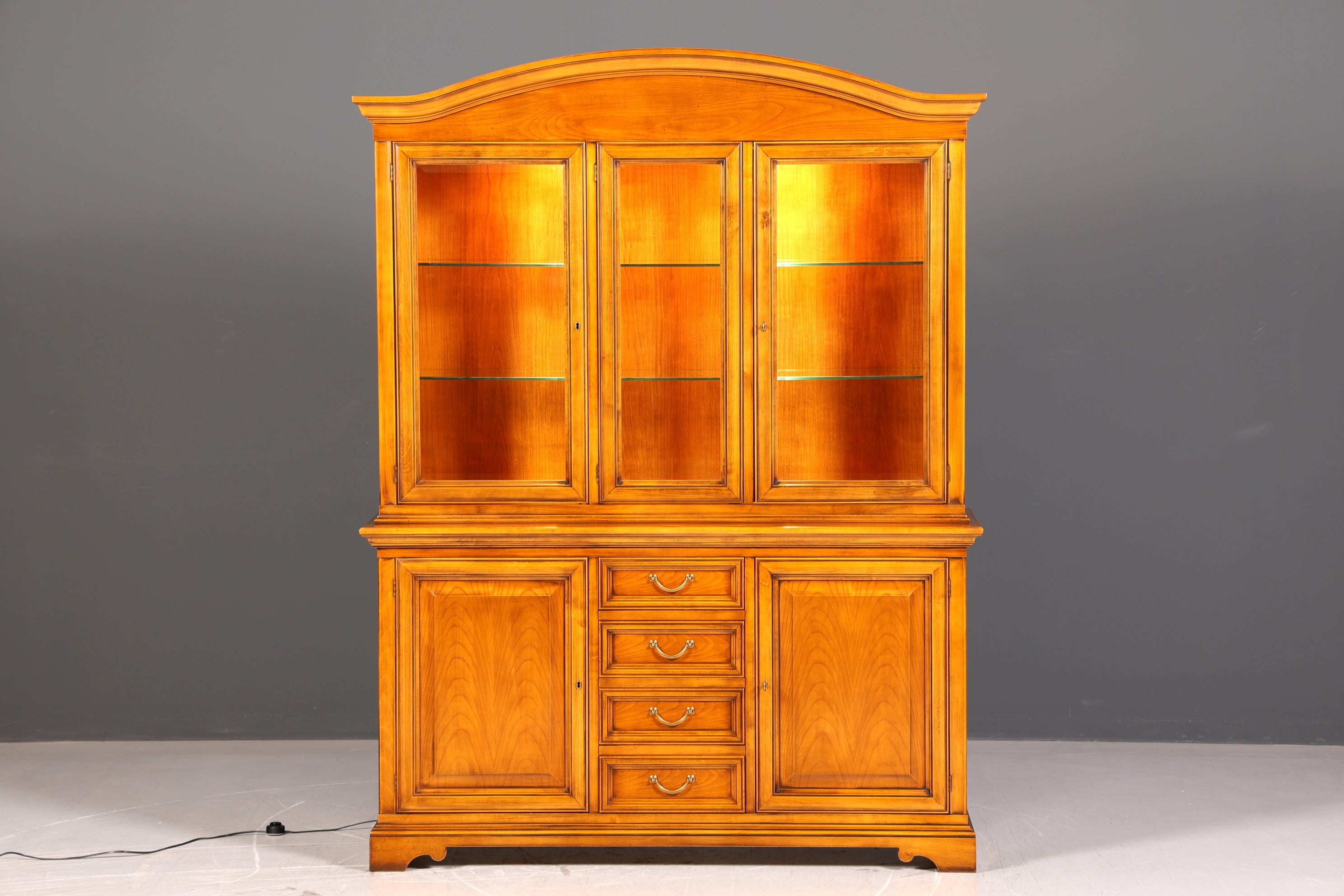 Traumhafte Original Selva Vitrine Kirschholz Buffet Bibliothek Antik Stil Schrank Geschirrschrank Italienische Möbel