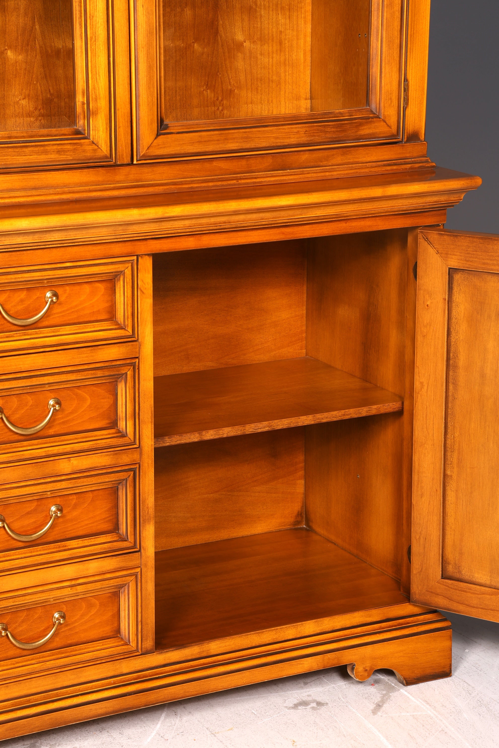 Traumhafte Original Selva Vitrine Kirschholz Buffet Bibliothek Antik Stil Schrank Geschirrschrank Italienische Möbel